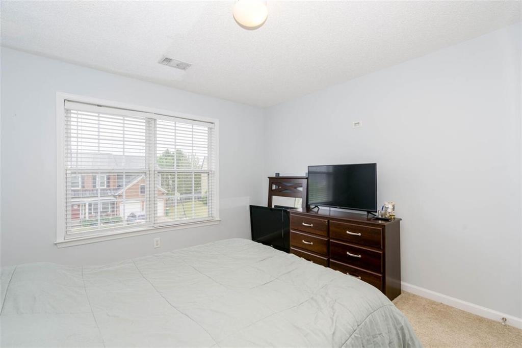 408 ISLANDORA Cove