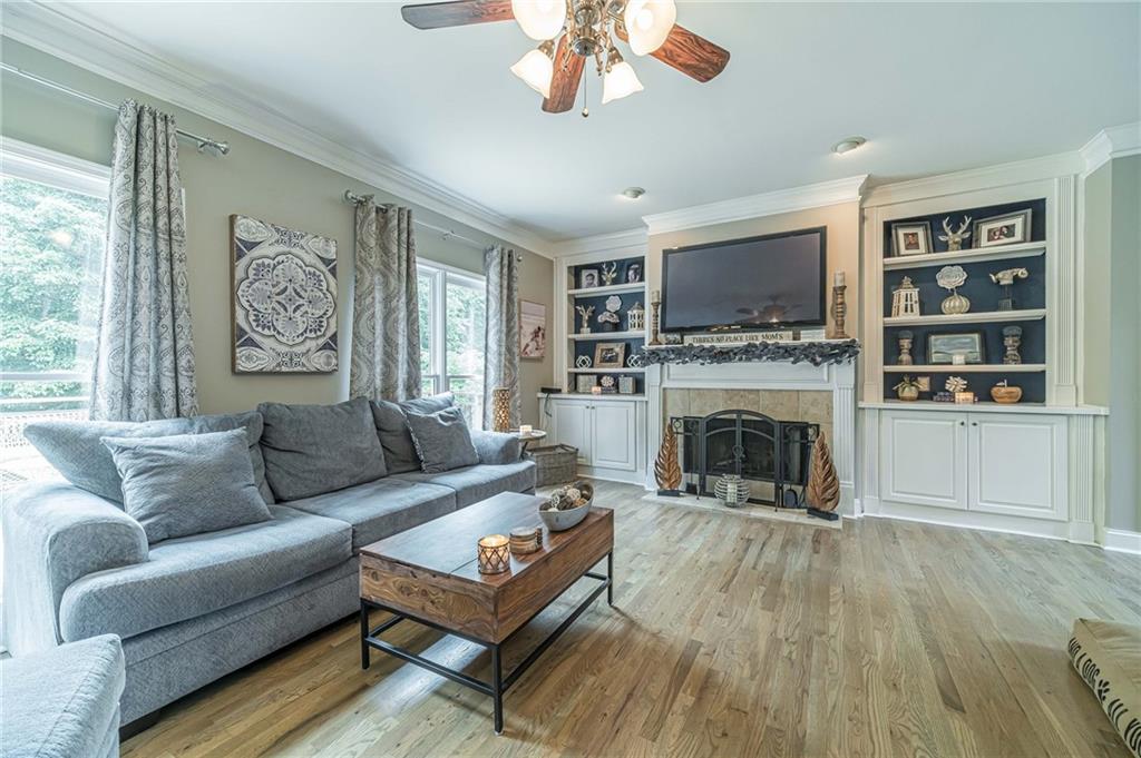 2431 Tennyson Trail