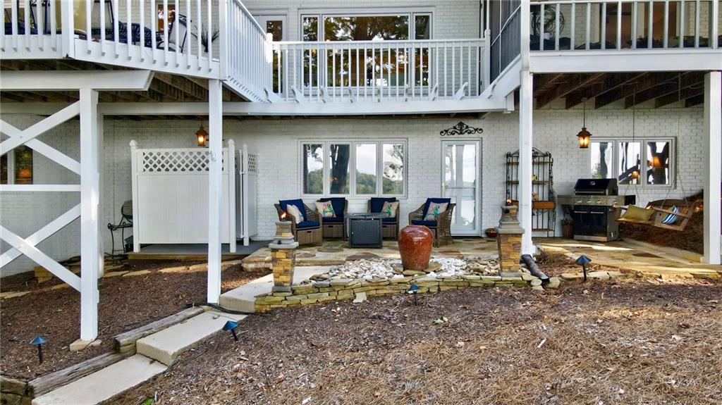 5853 Ridgetop Drive