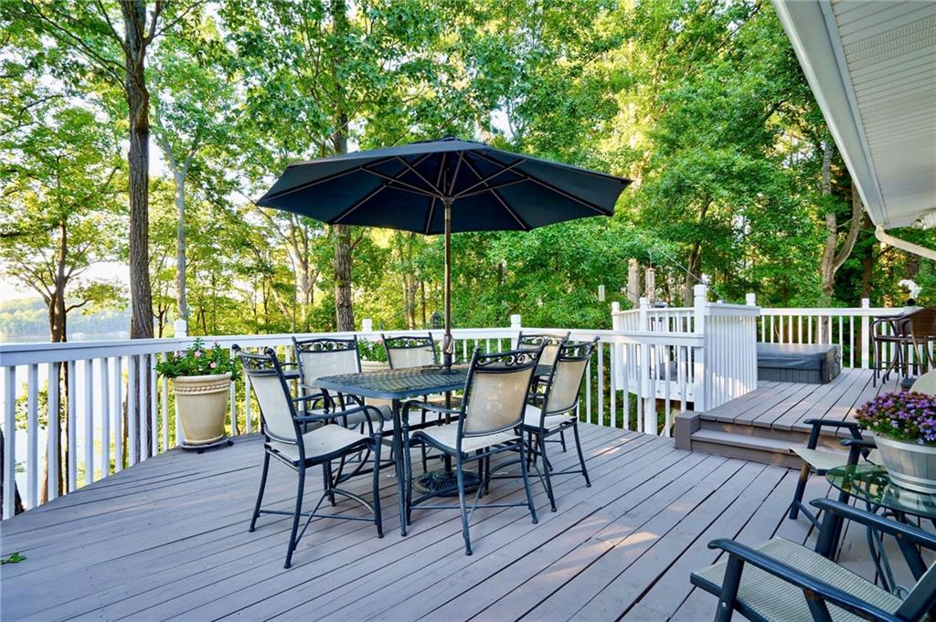 5853 Ridgetop Drive