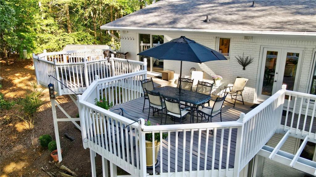 5853 Ridgetop Drive