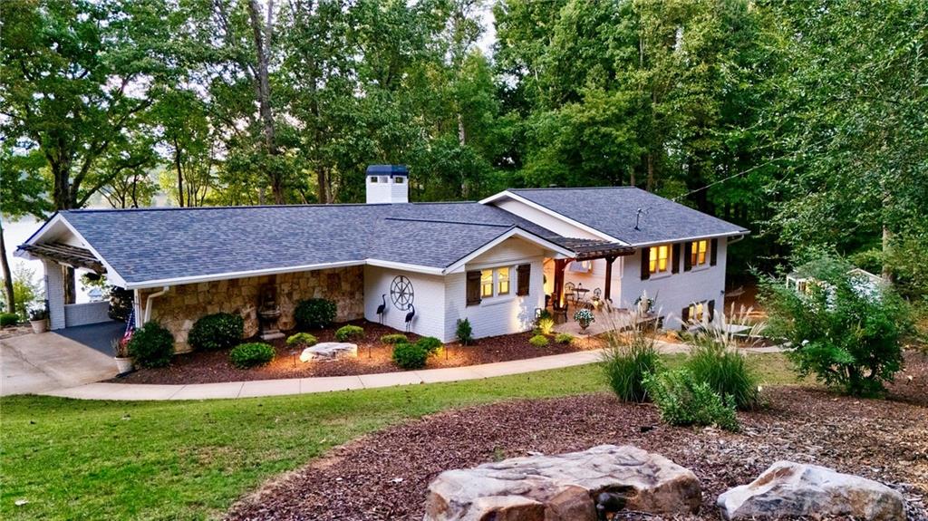 5853 Ridgetop Drive