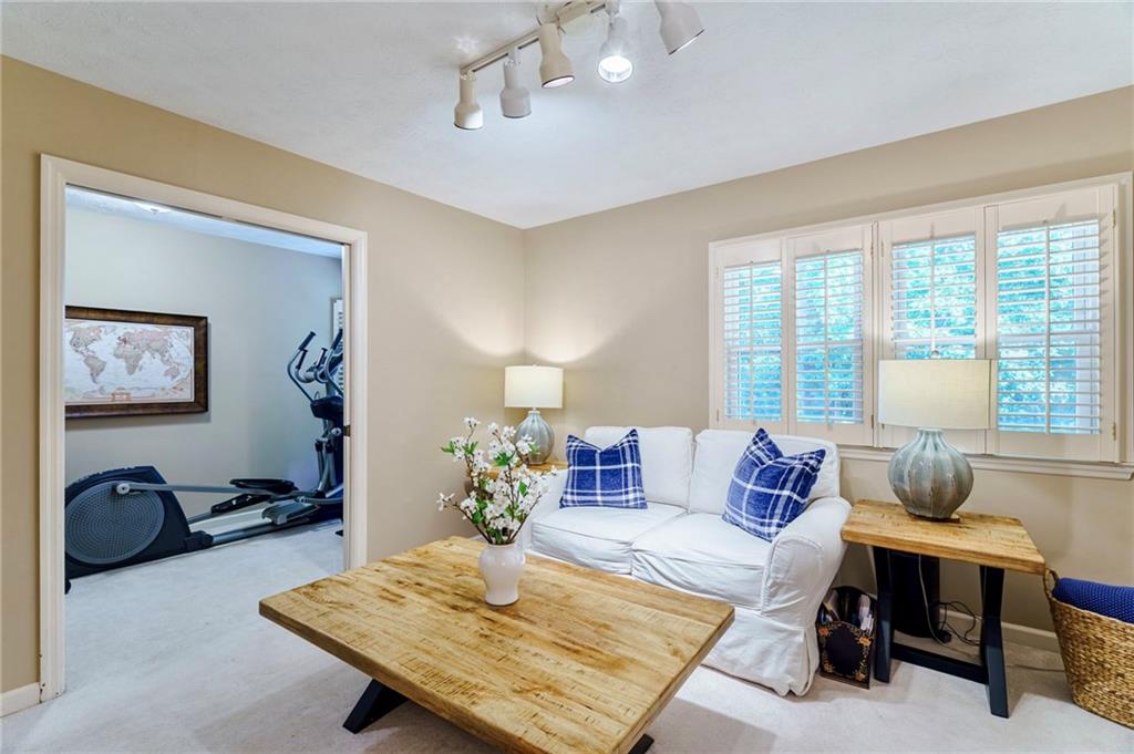 5853 Ridgetop Drive
