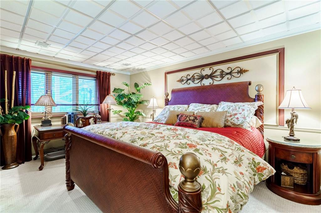 5853 Ridgetop Drive