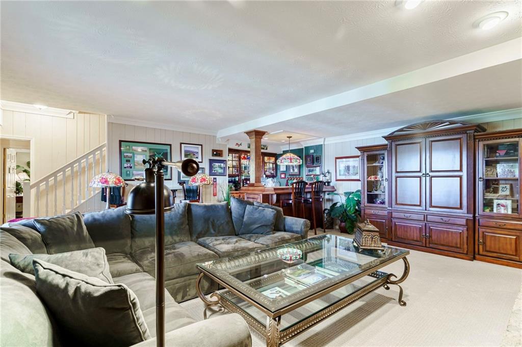 5853 Ridgetop Drive
