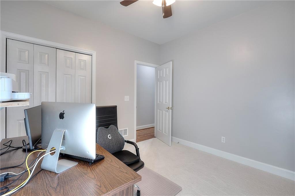 1235 Mount McKinley