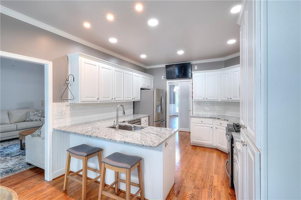 1235 Mount McKinley