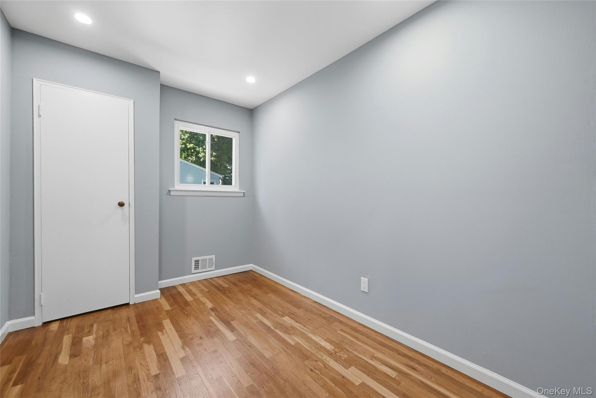 29 Henry Avenue
