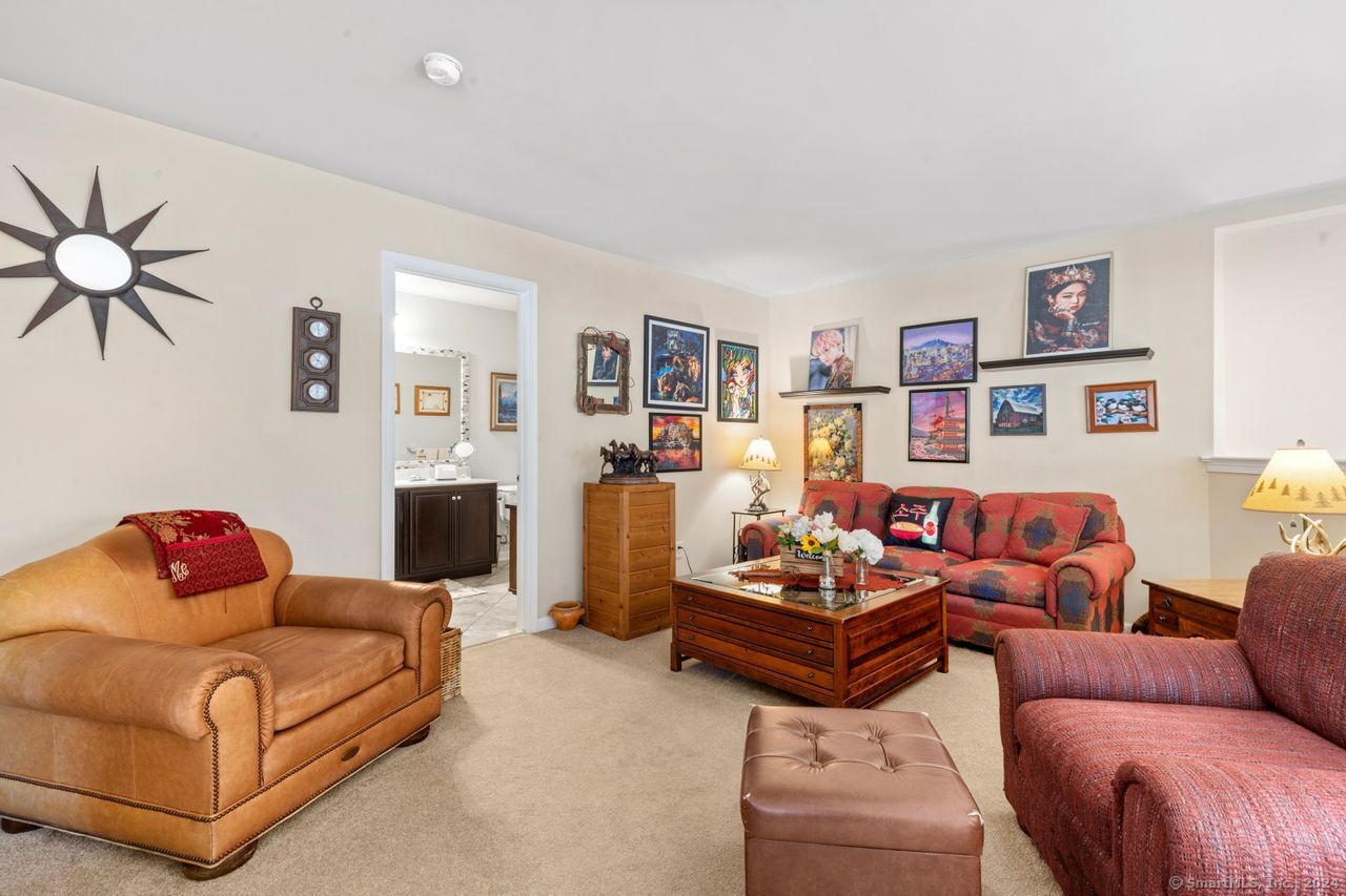 1 Poplar Drive 1