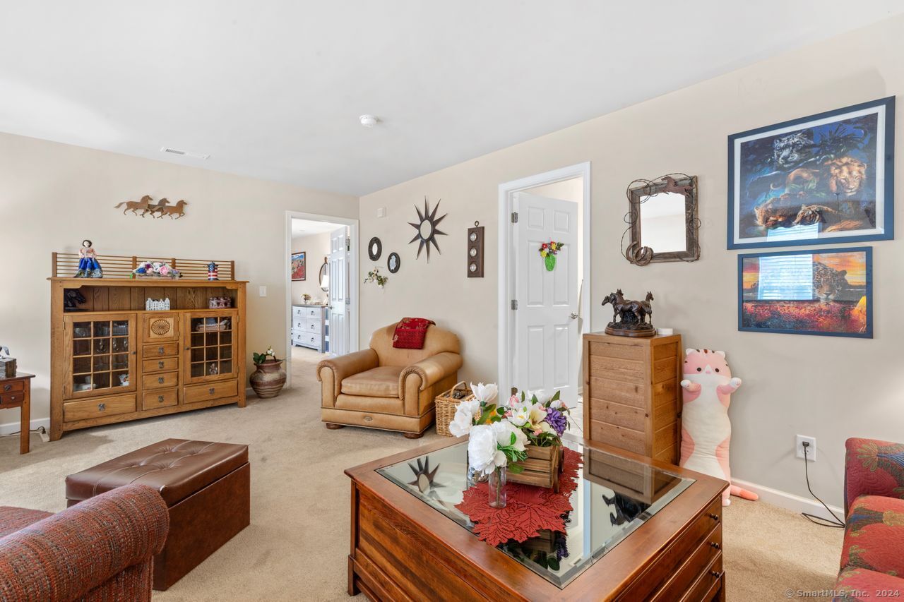 1 Poplar Drive 1