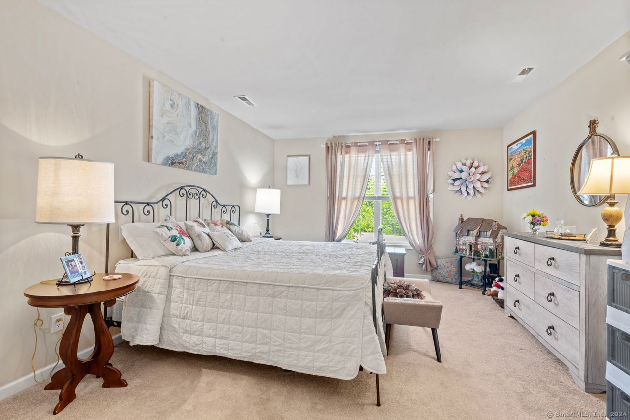 1 Poplar Drive 1