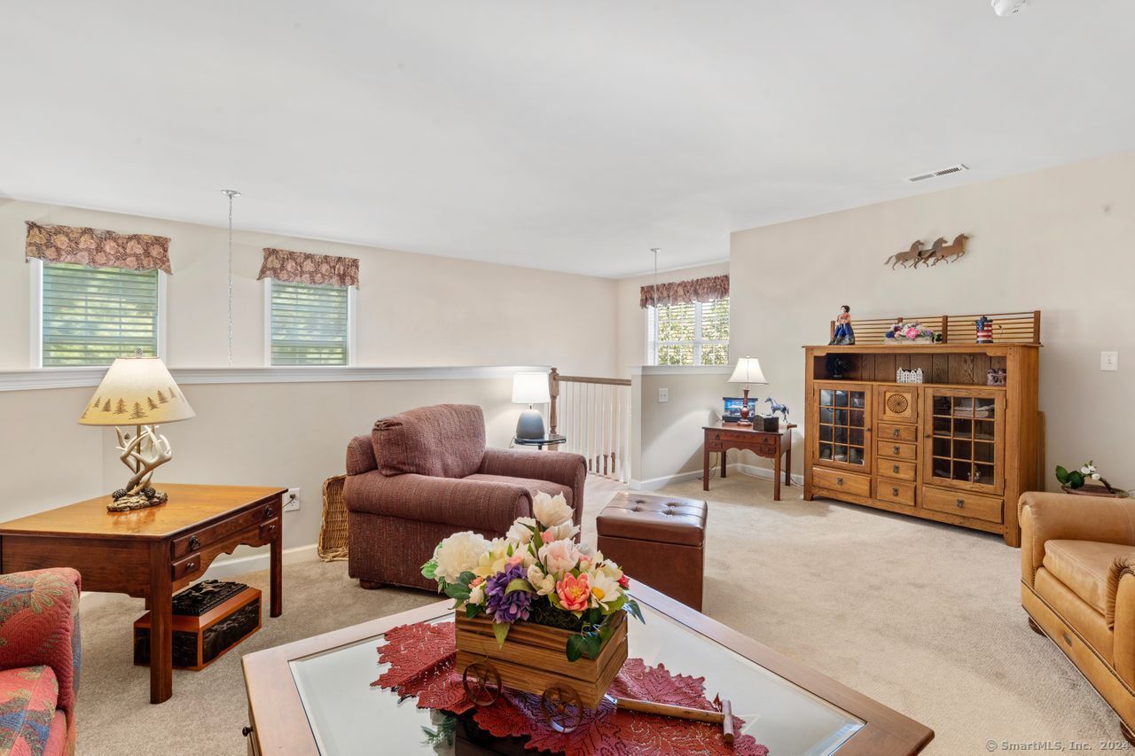 1 Poplar Drive 1