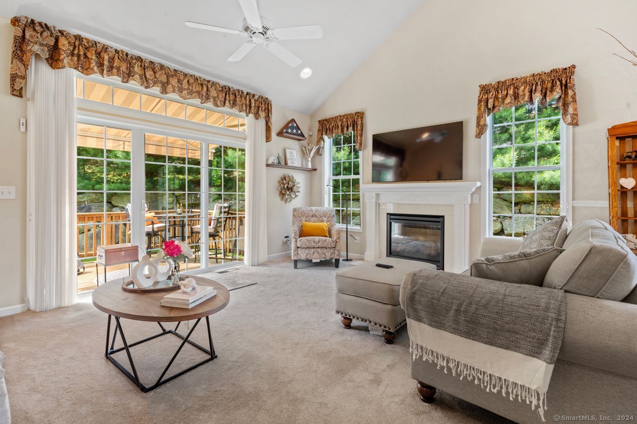 1 Poplar Drive 1