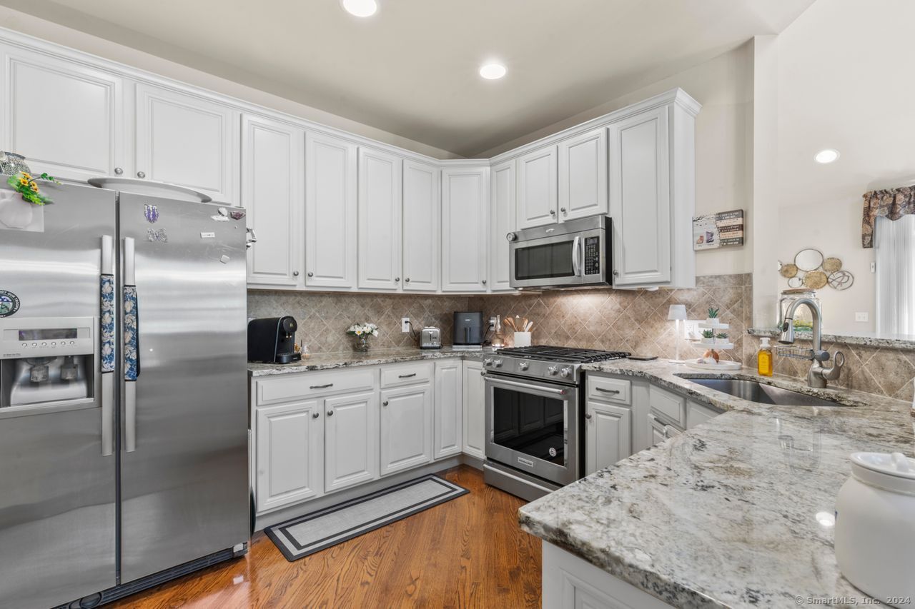 1 Poplar Drive 1