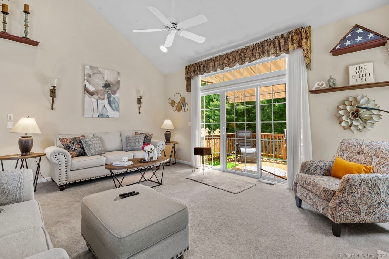 1 Poplar Drive 1