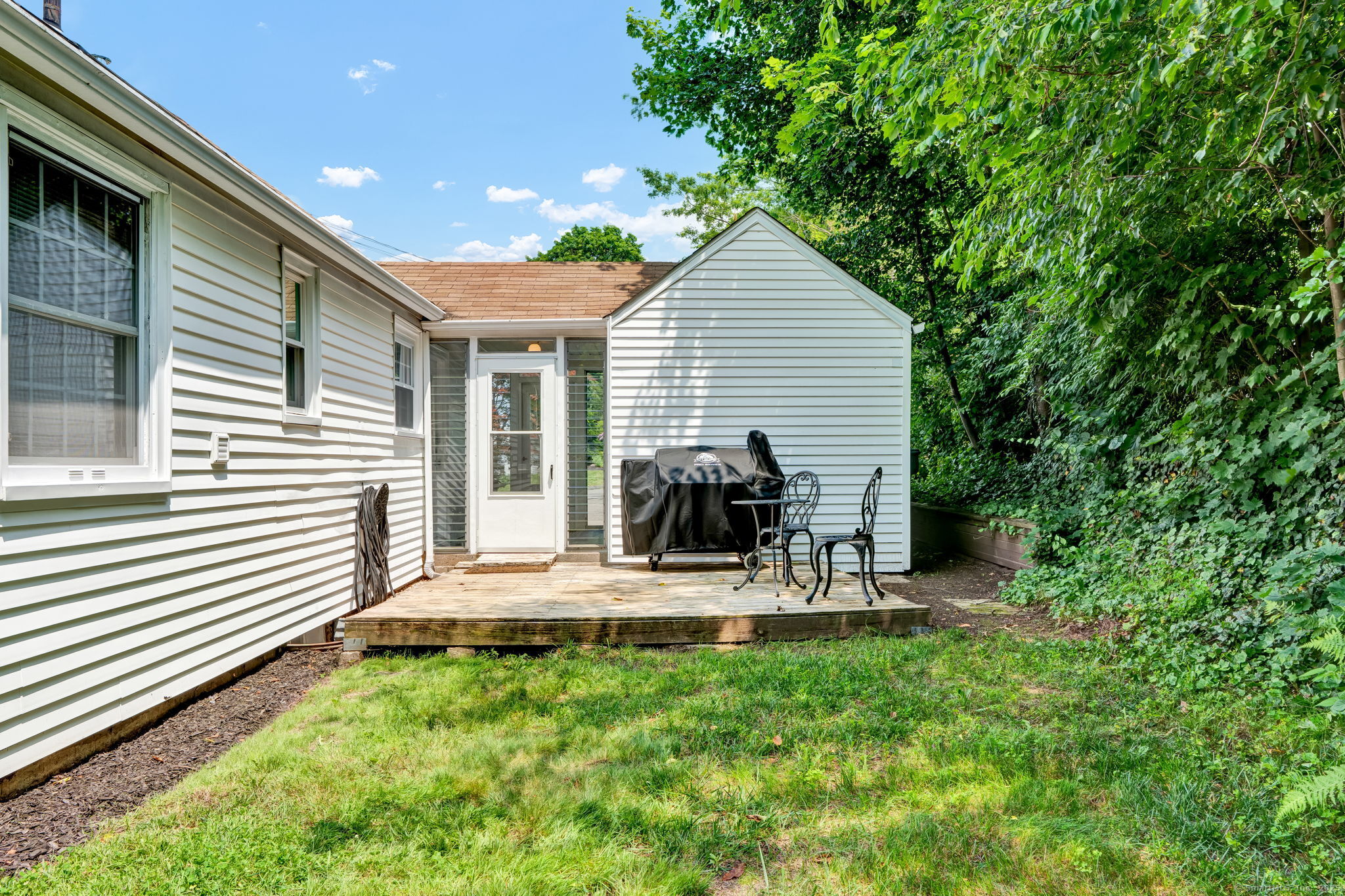 98 Morningside Drive West