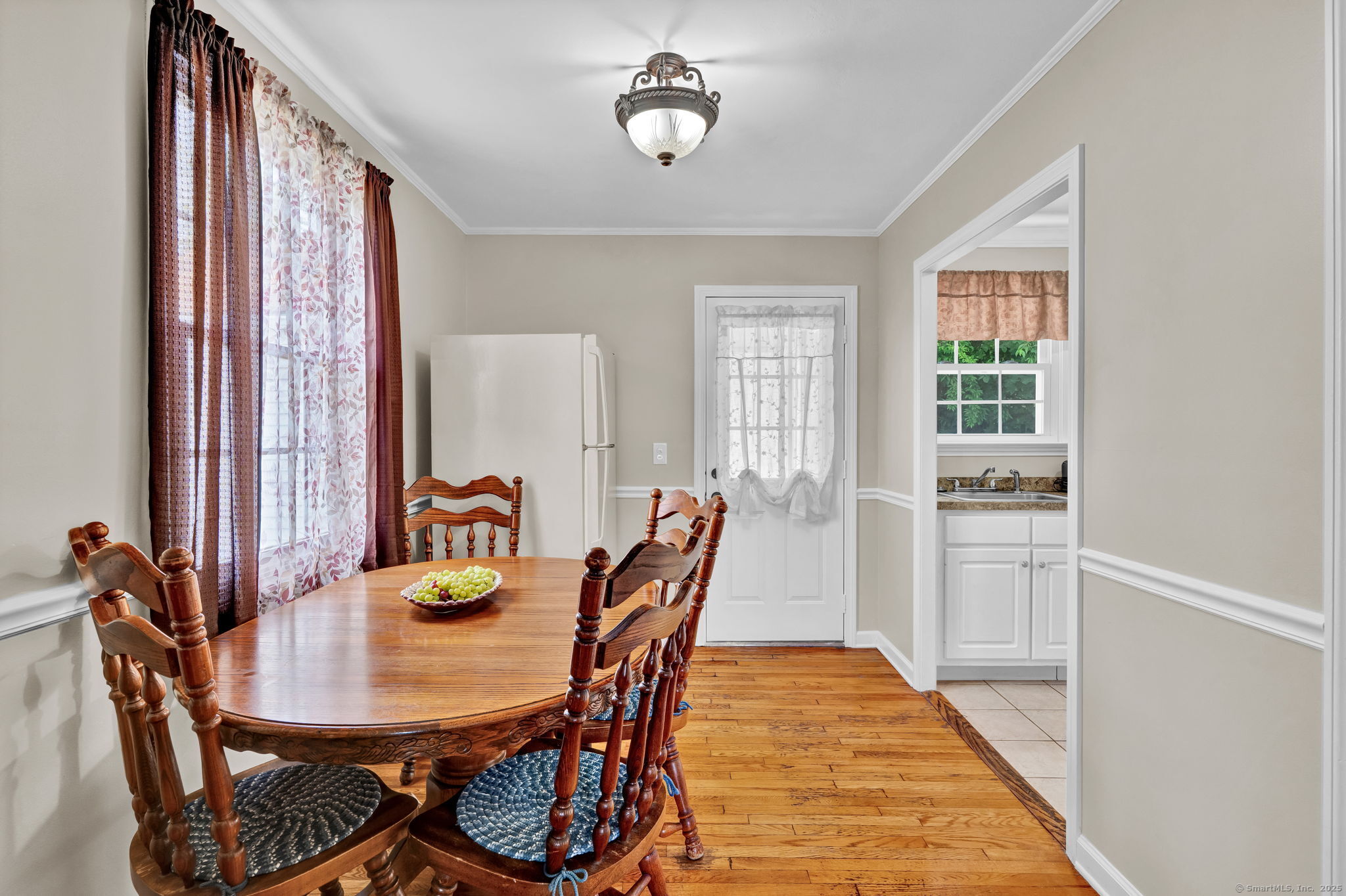 98 Morningside Drive West
