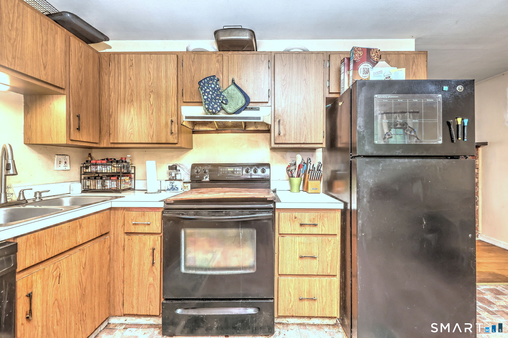14 Horseshoe Drive