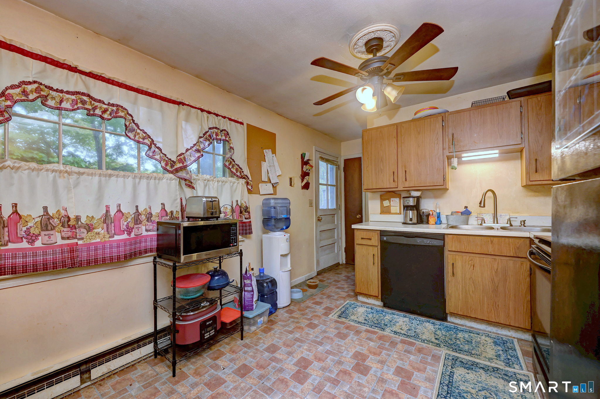 14 Horseshoe Drive