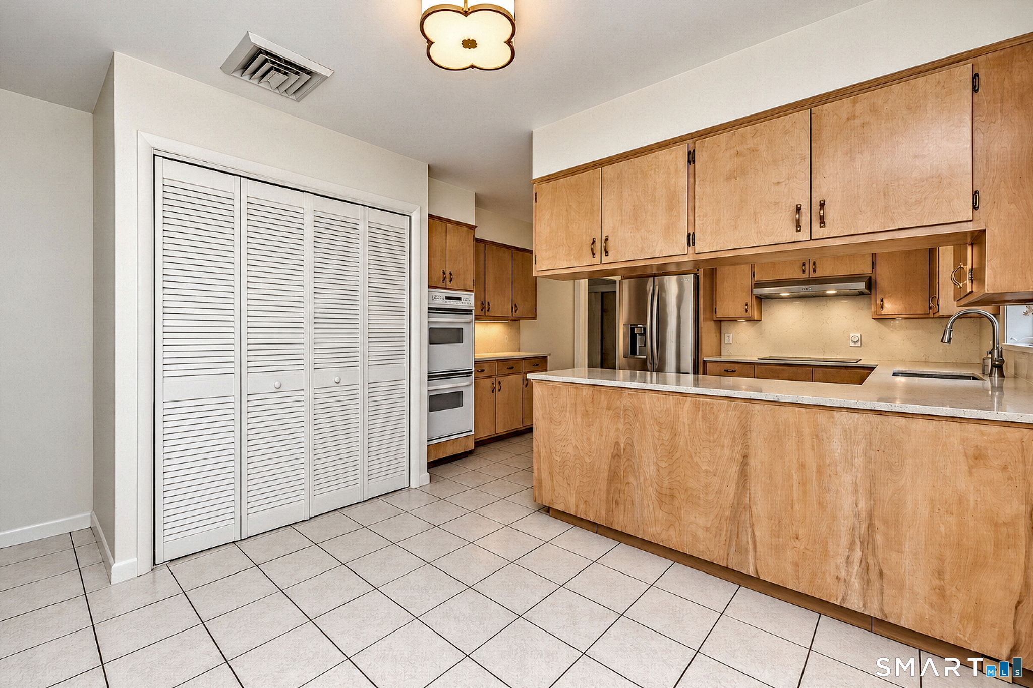 8 Applewood Drive