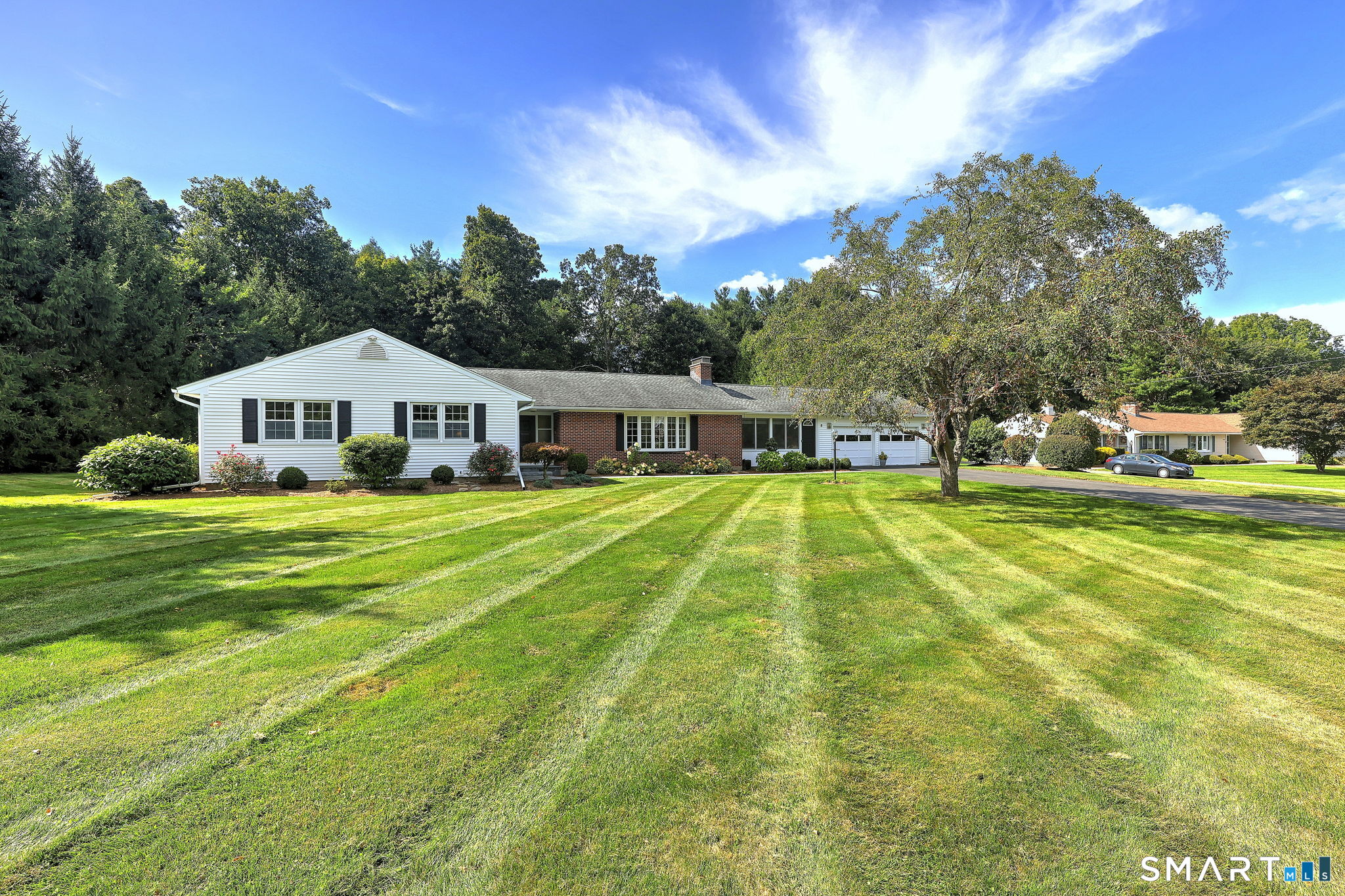 8 Applewood Drive