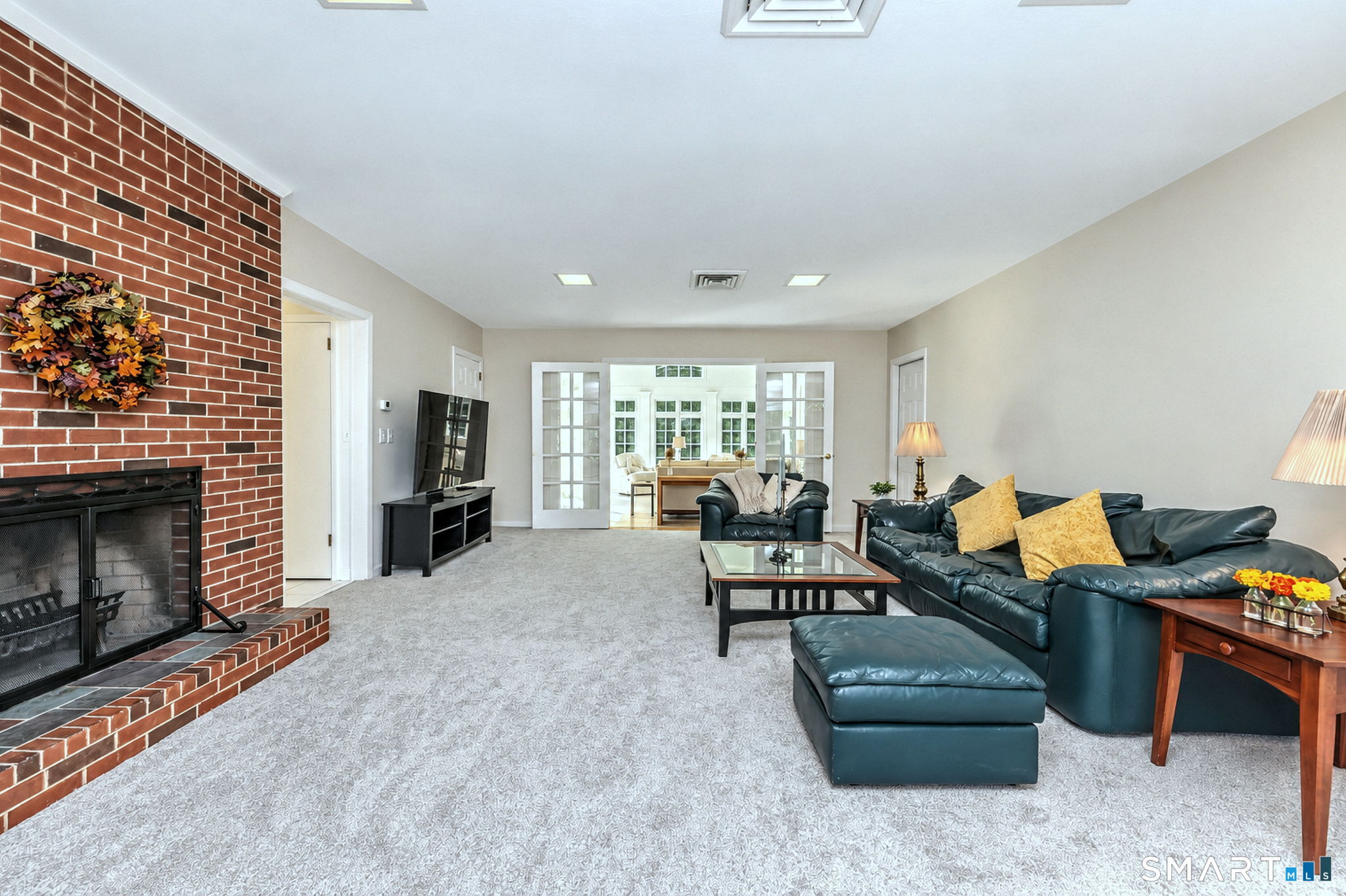8 Applewood Drive