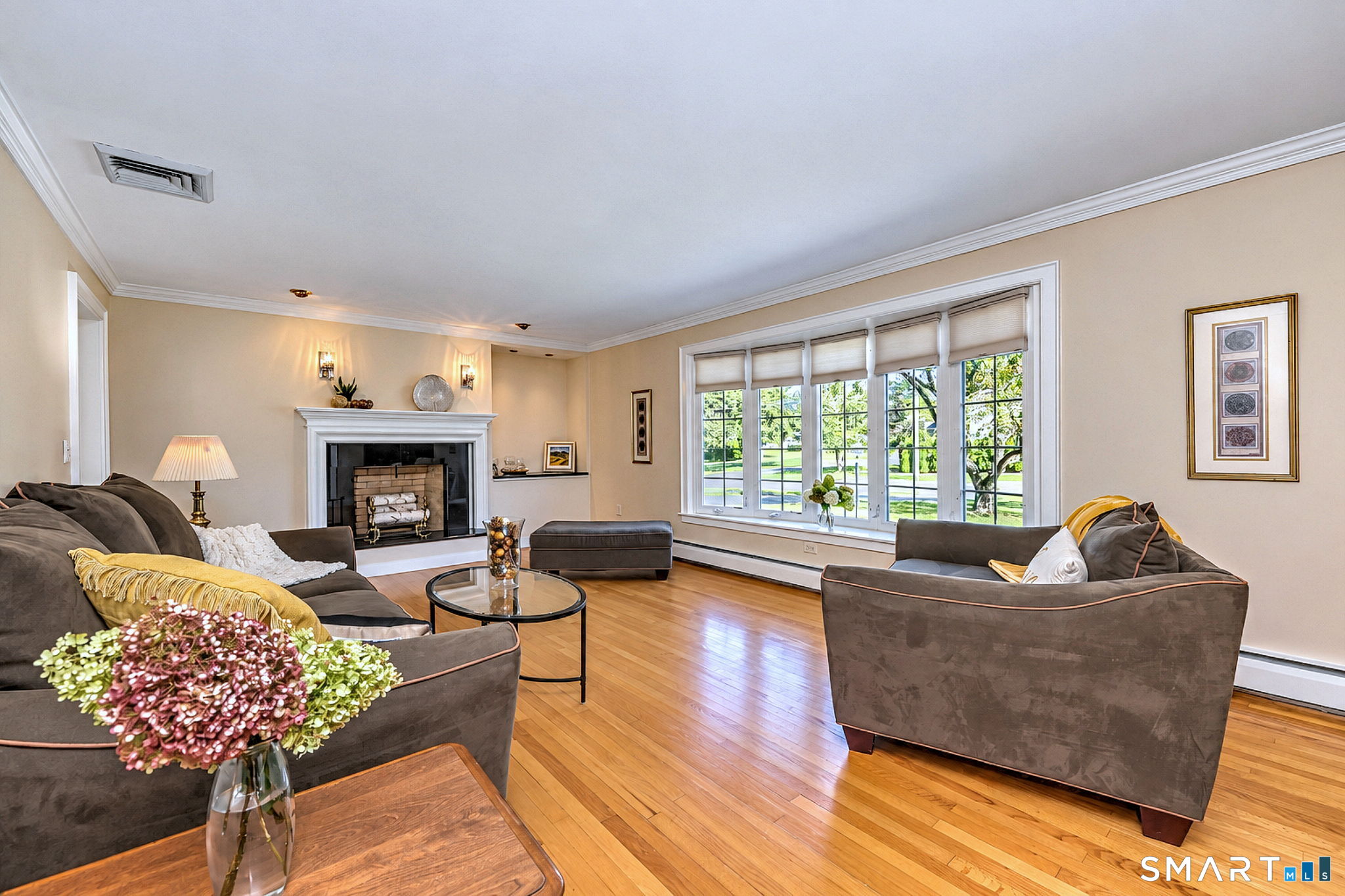 8 Applewood Drive