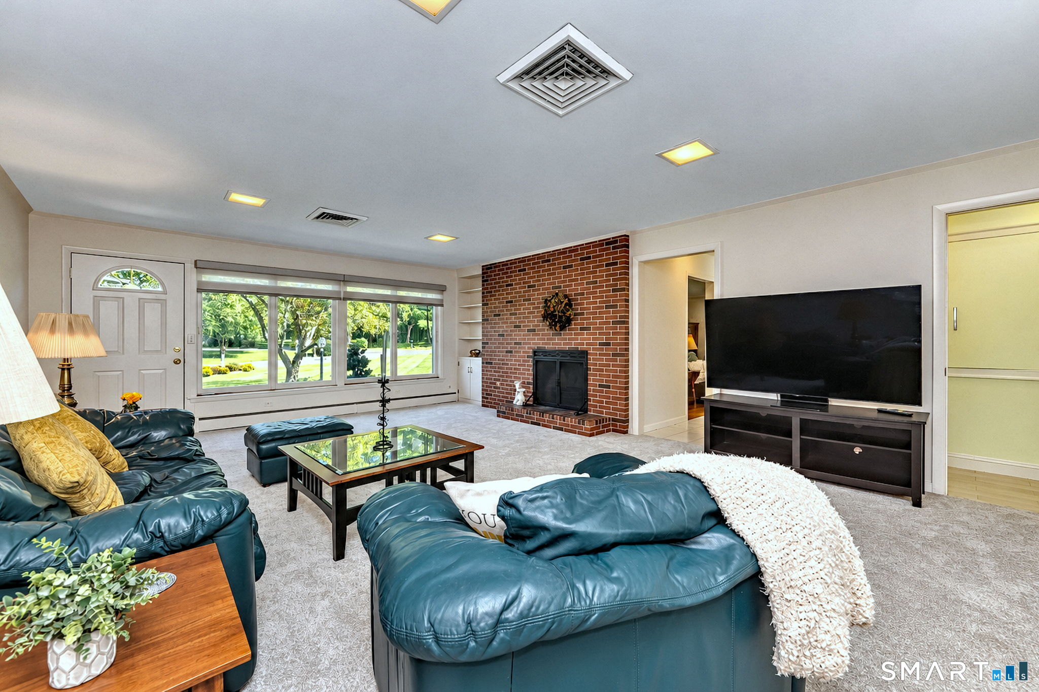 8 Applewood Drive