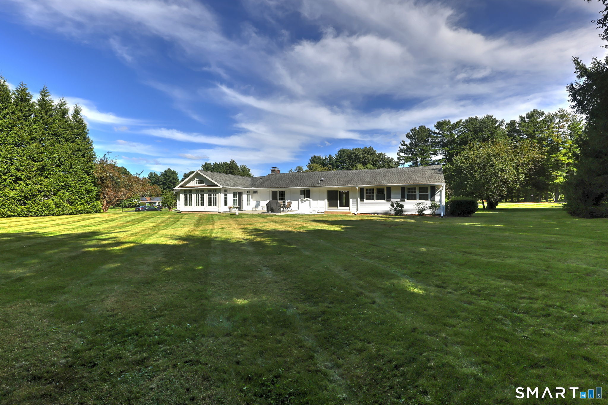8 Applewood Drive