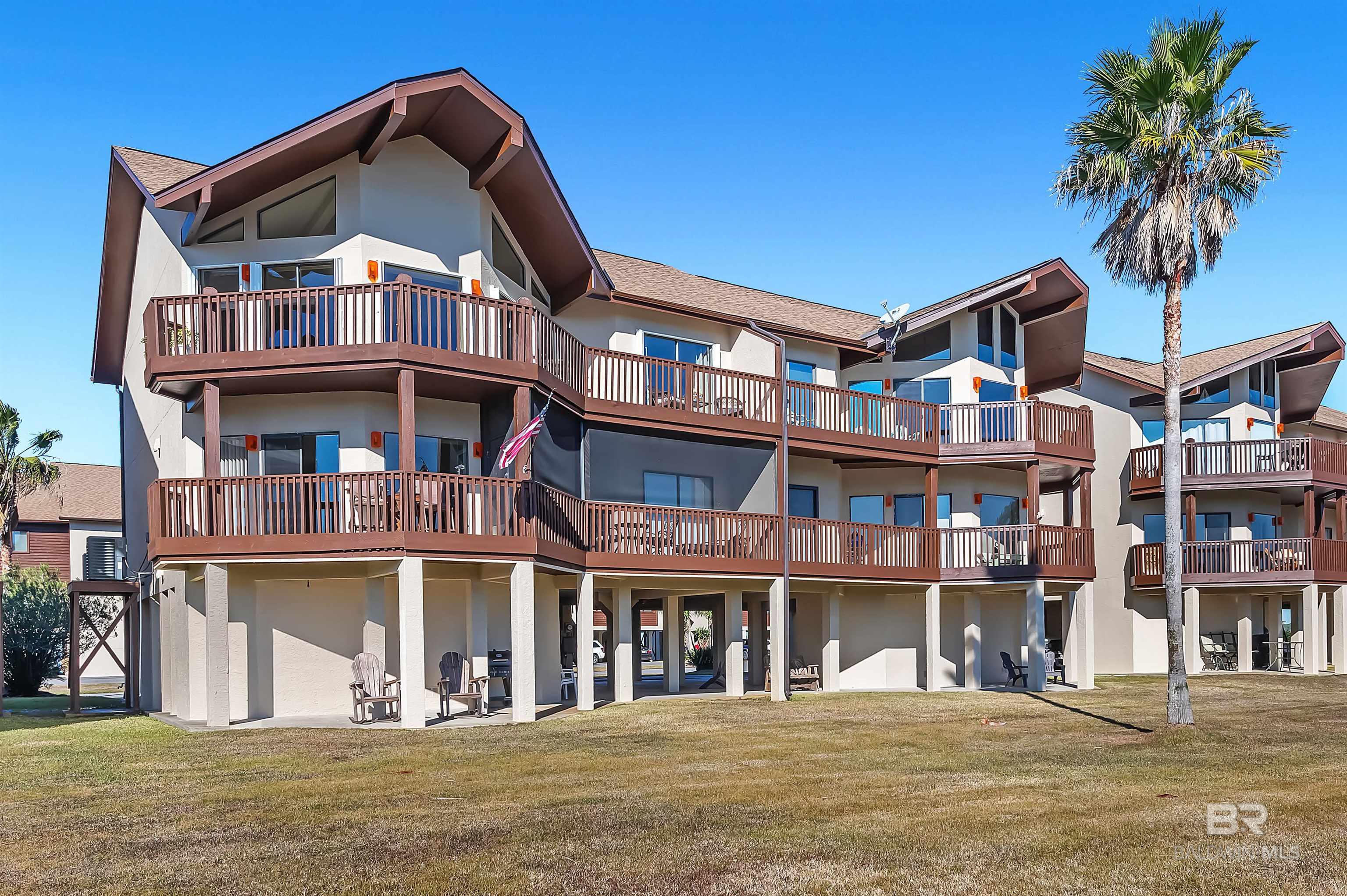 3806 Spinnaker Drive 202