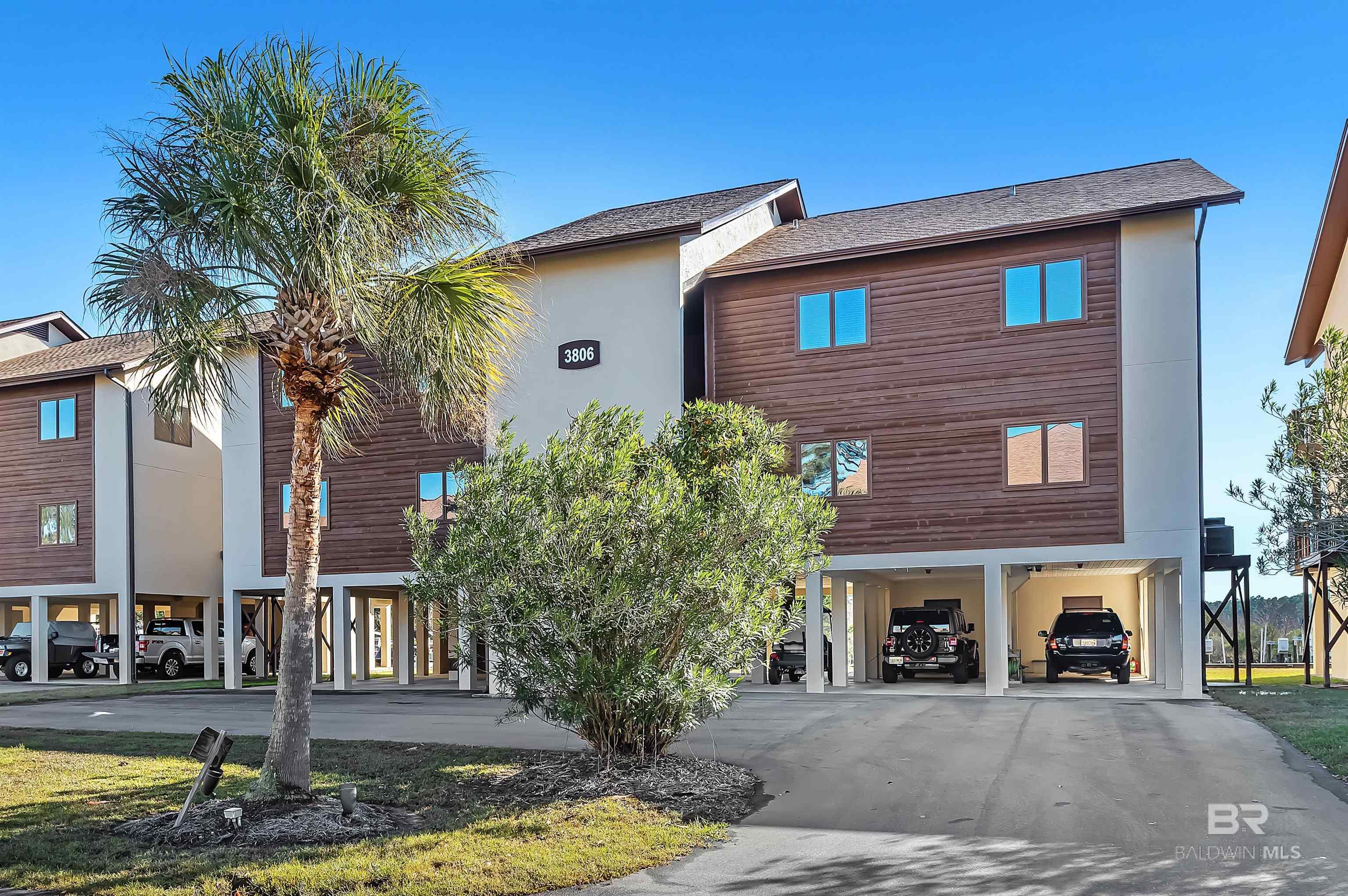 3806 Spinnaker Drive 202