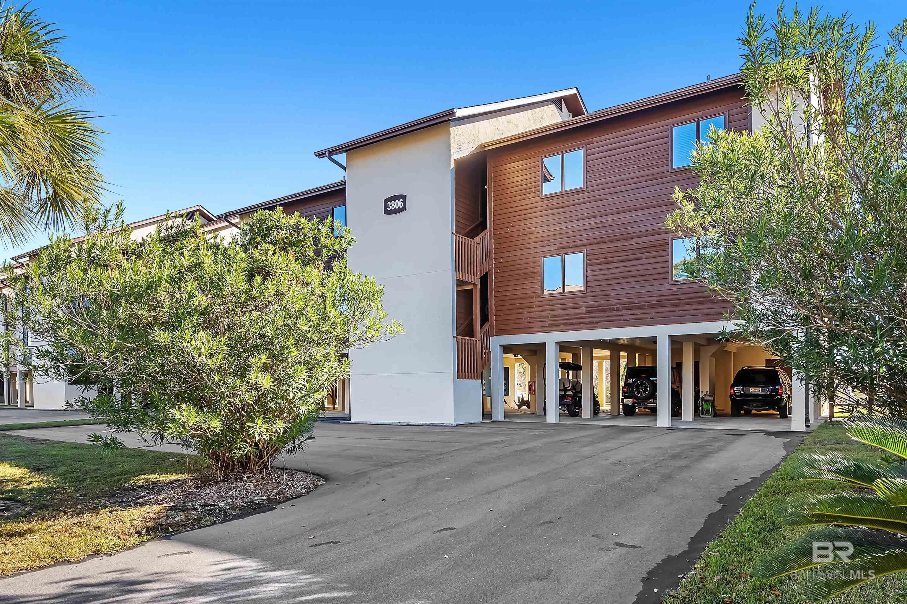 3806 Spinnaker Drive 202