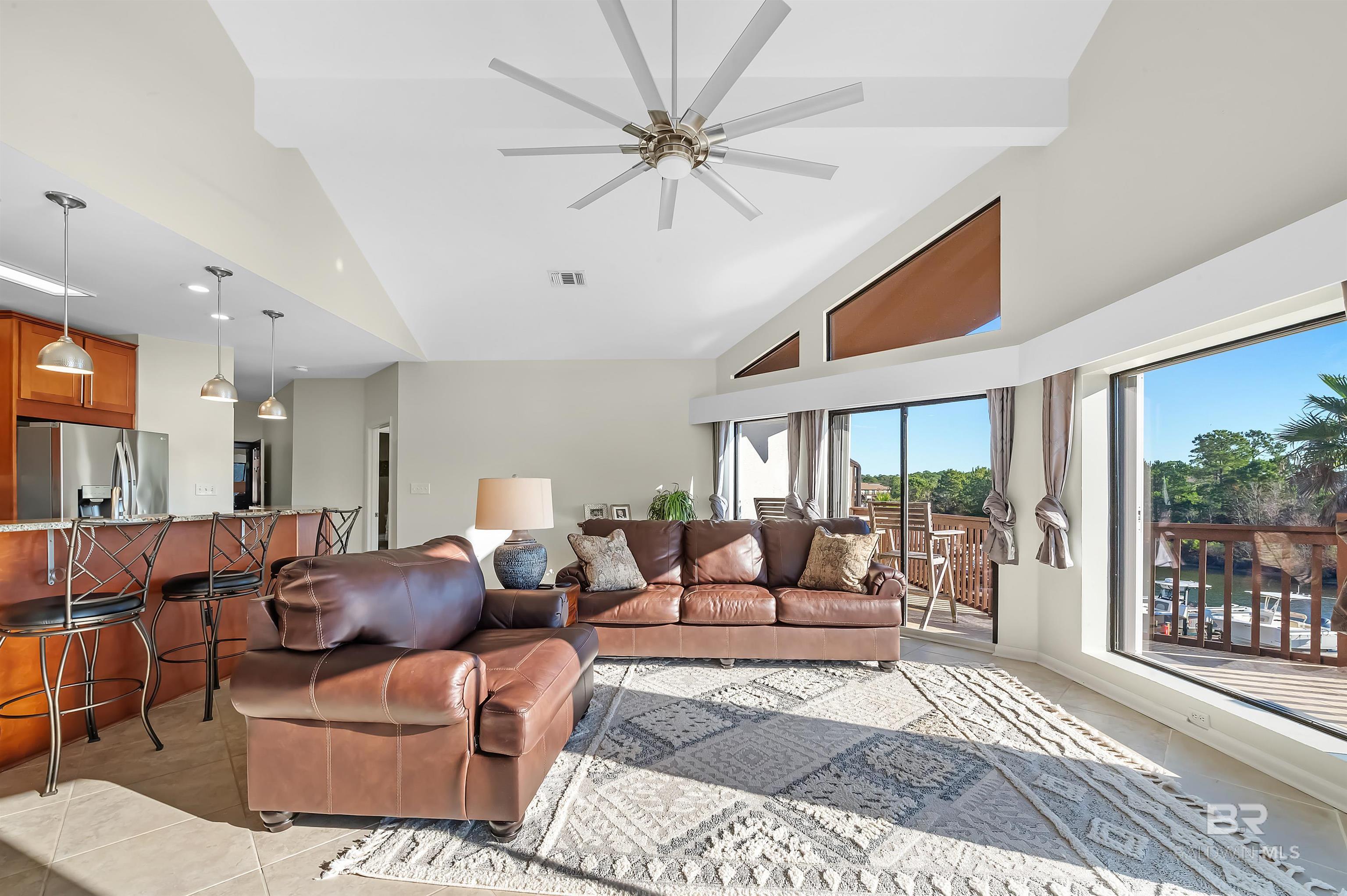 3806 Spinnaker Drive 202