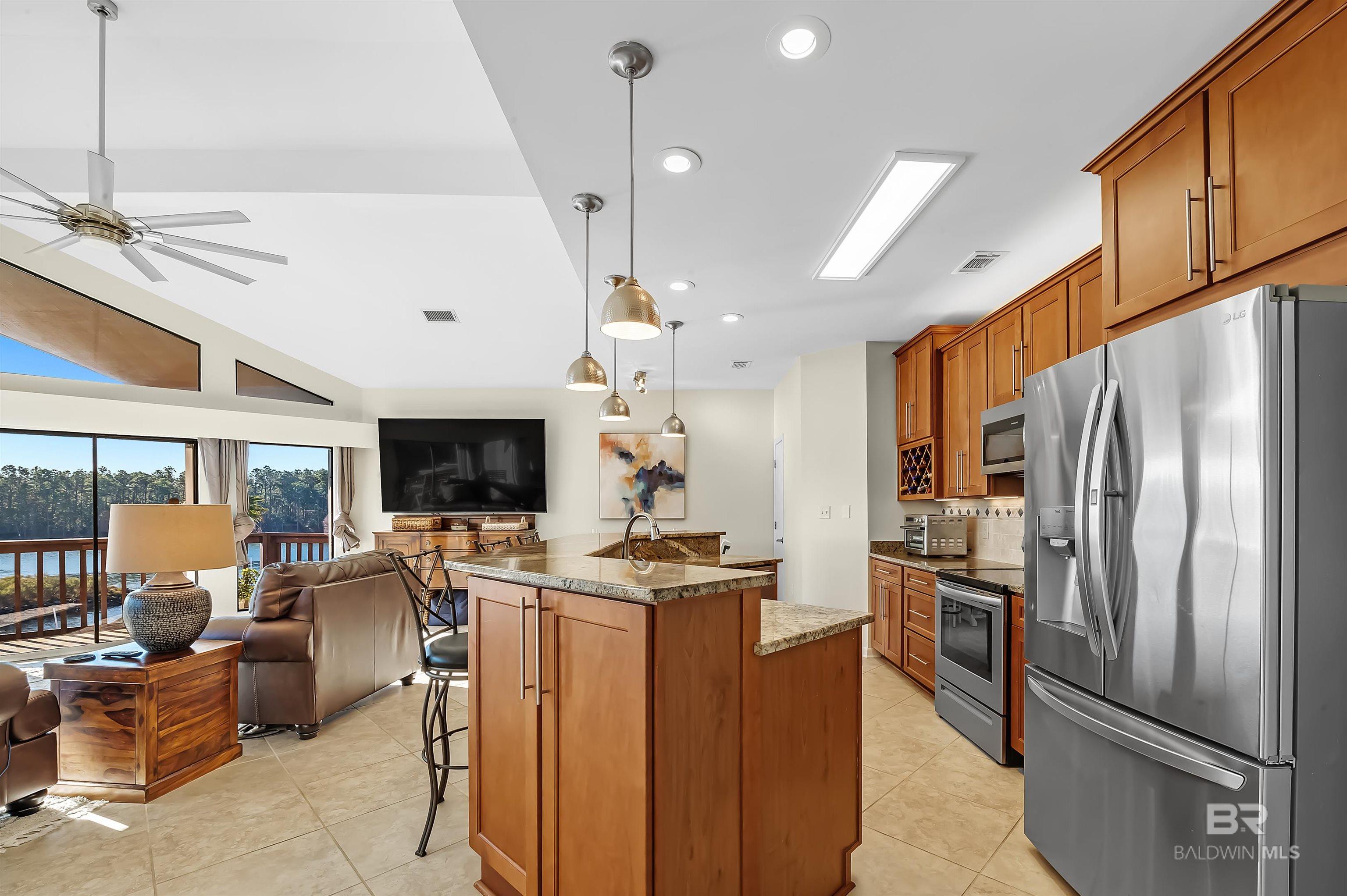 3806 Spinnaker Drive 202