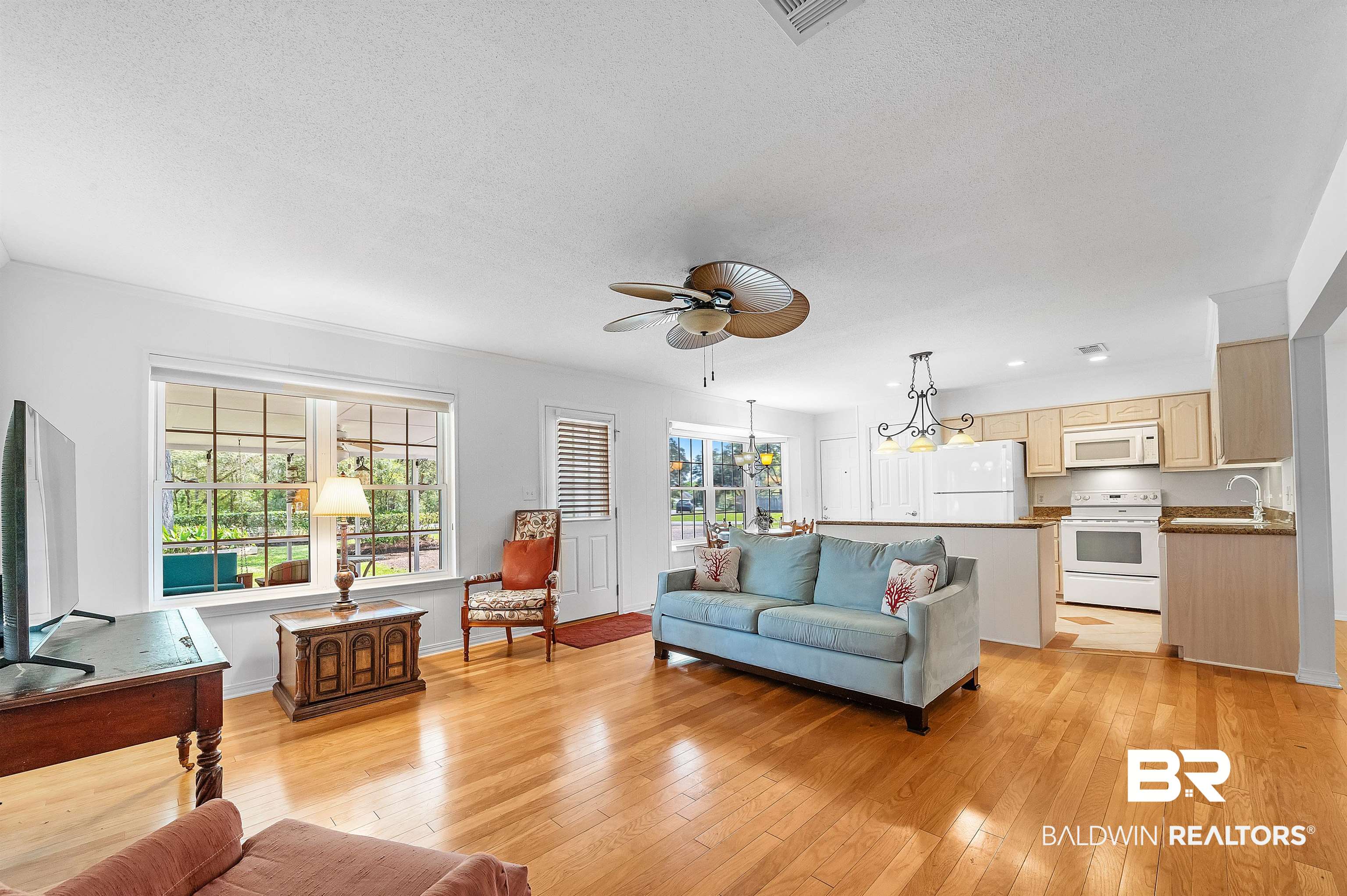 1500 Pineridge Drive