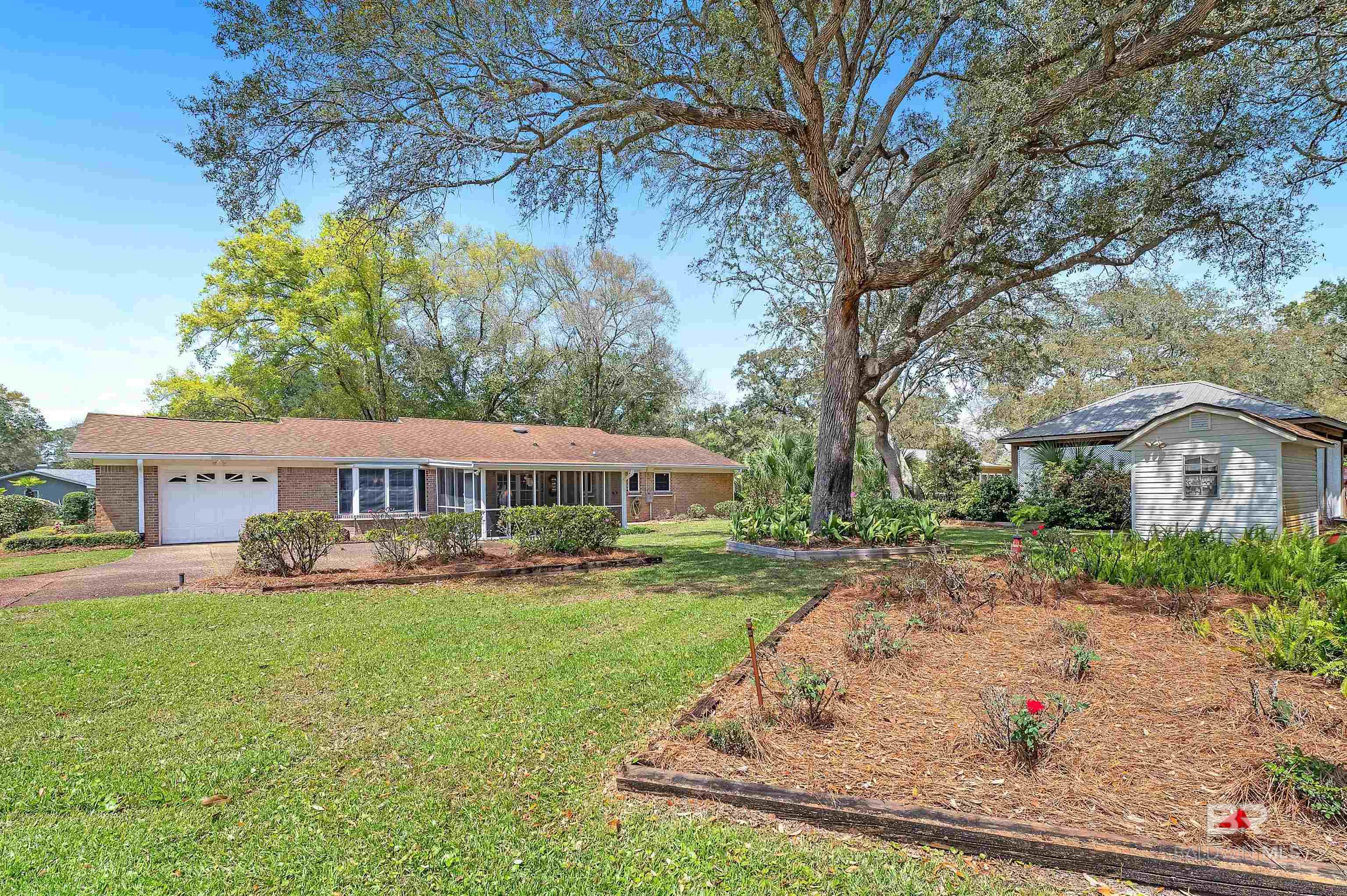 1500 Pineridge Drive