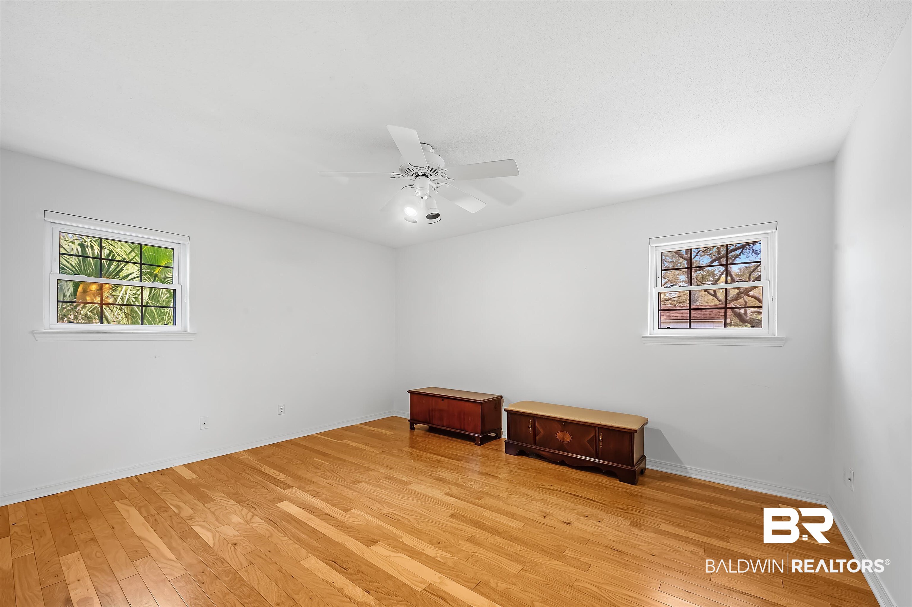 1500 Pineridge Drive