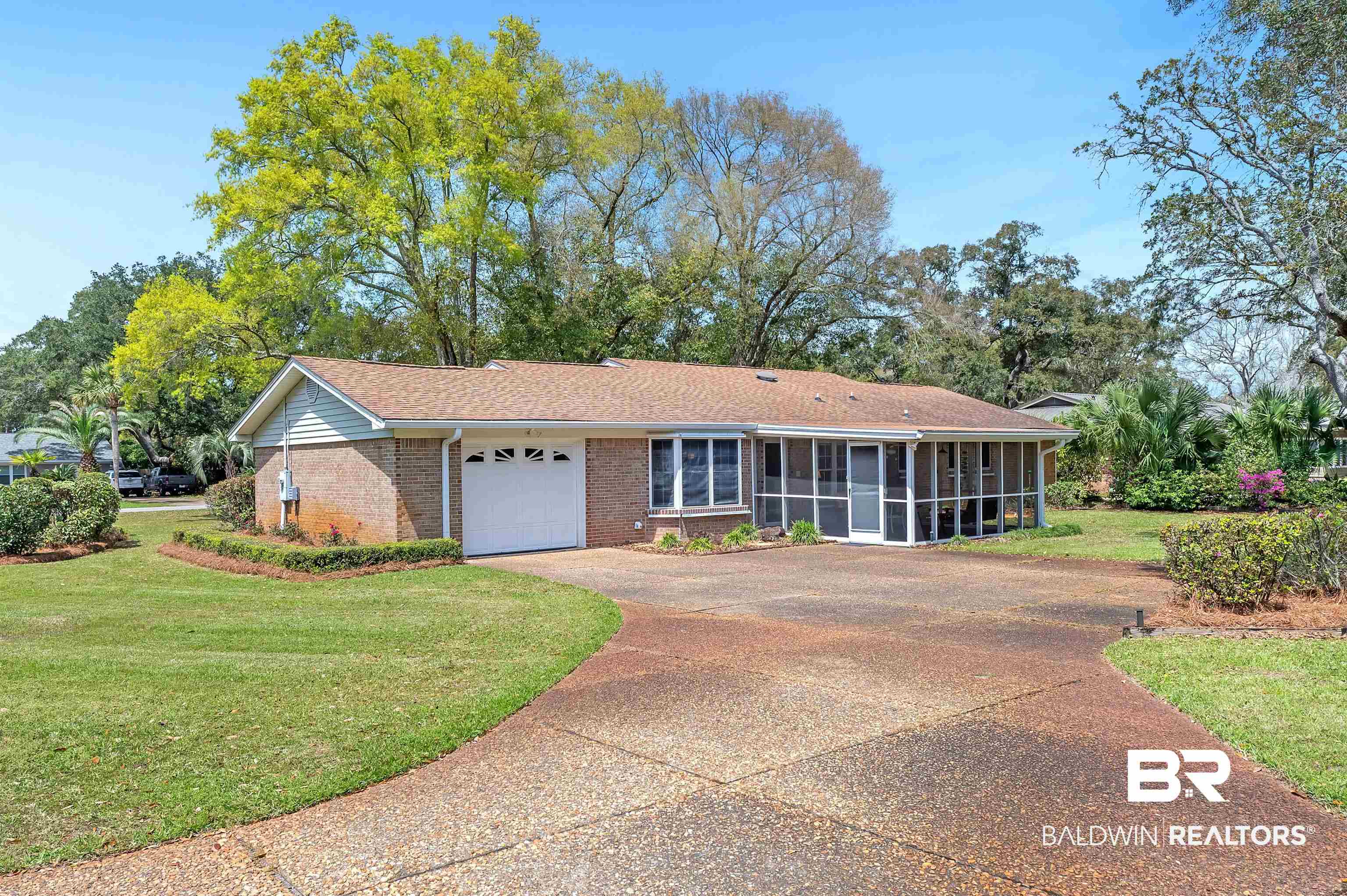 1500 Pineridge Drive