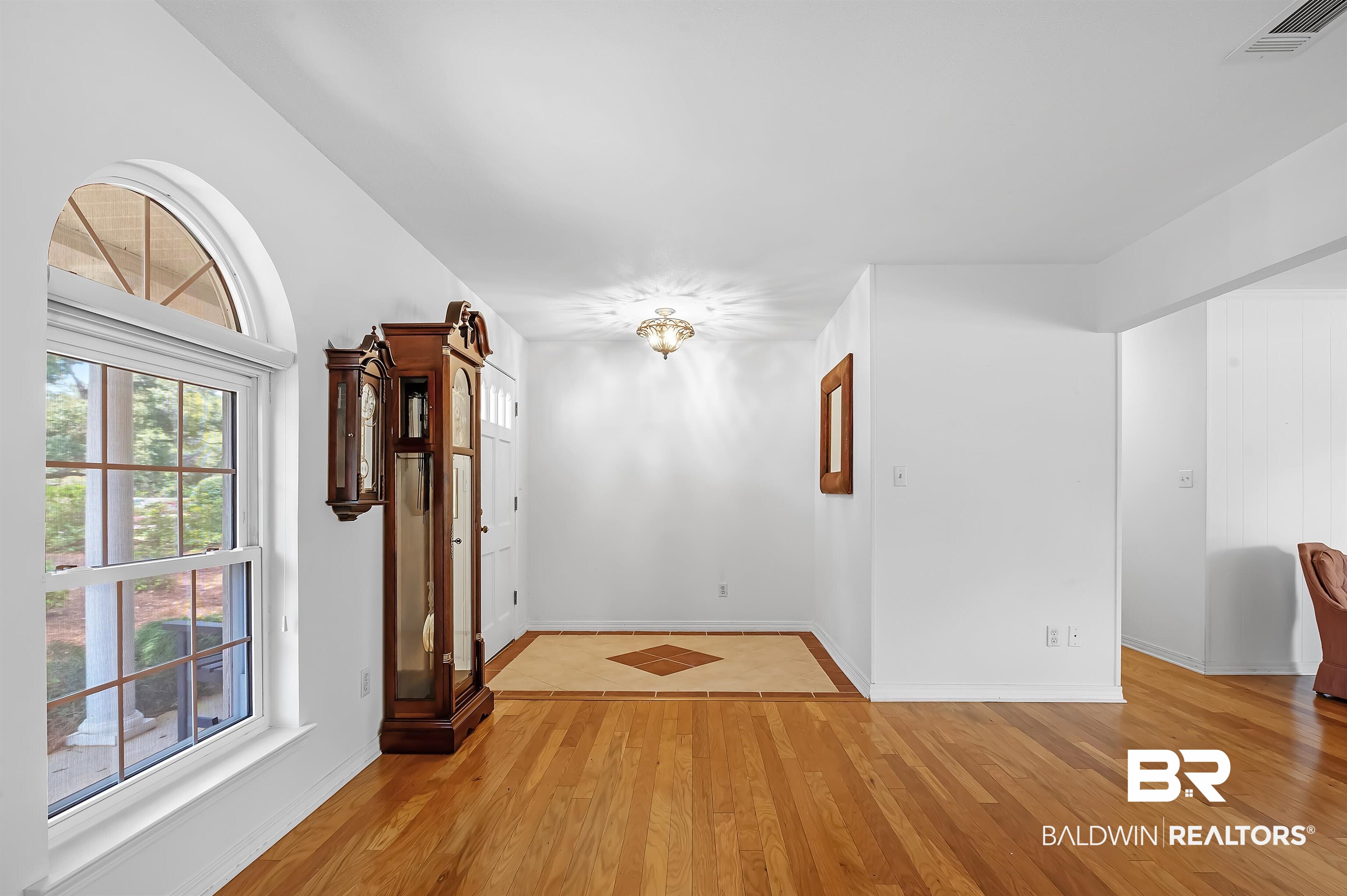 1500 Pineridge Drive