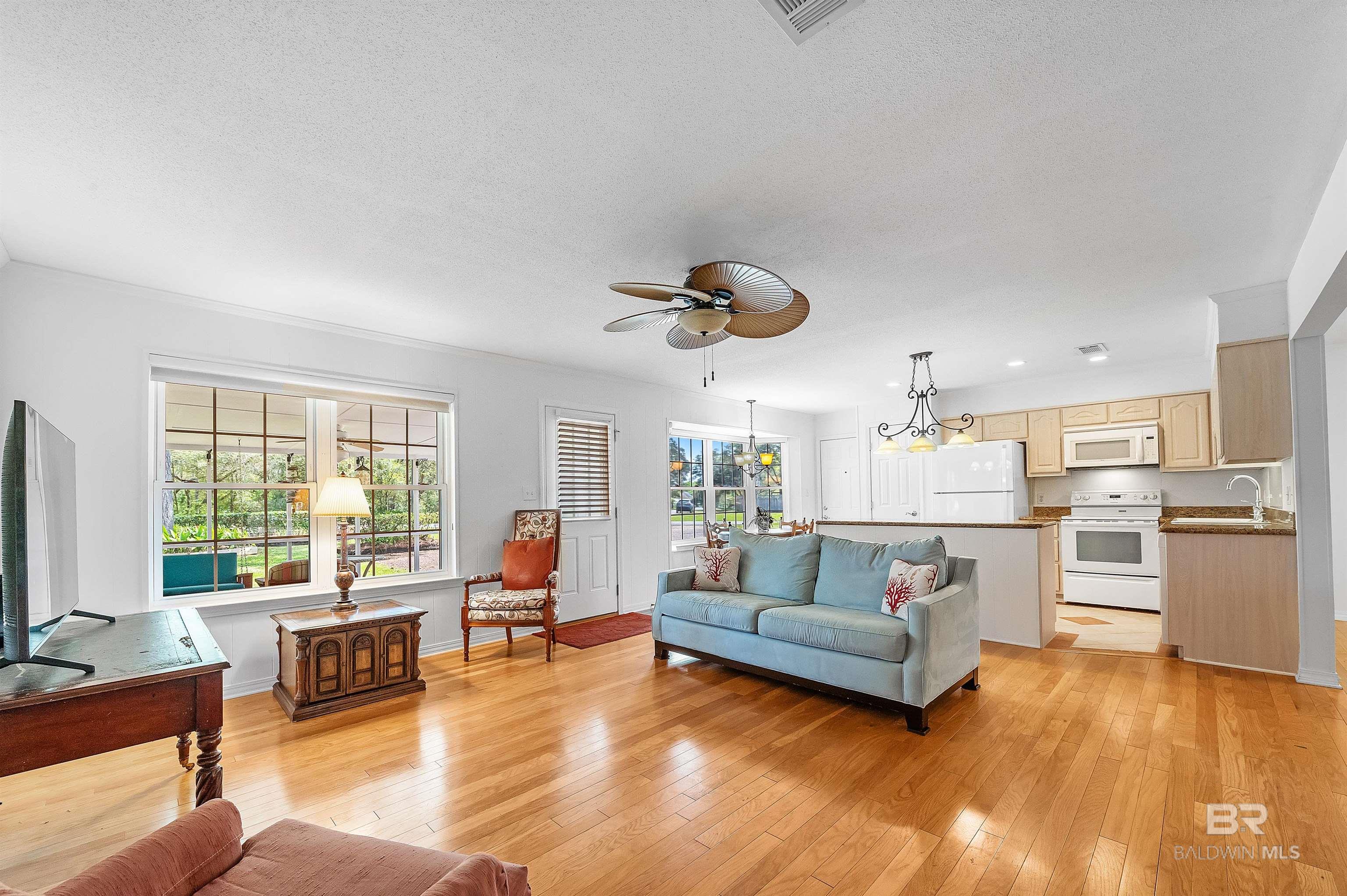 1500 Pineridge Drive