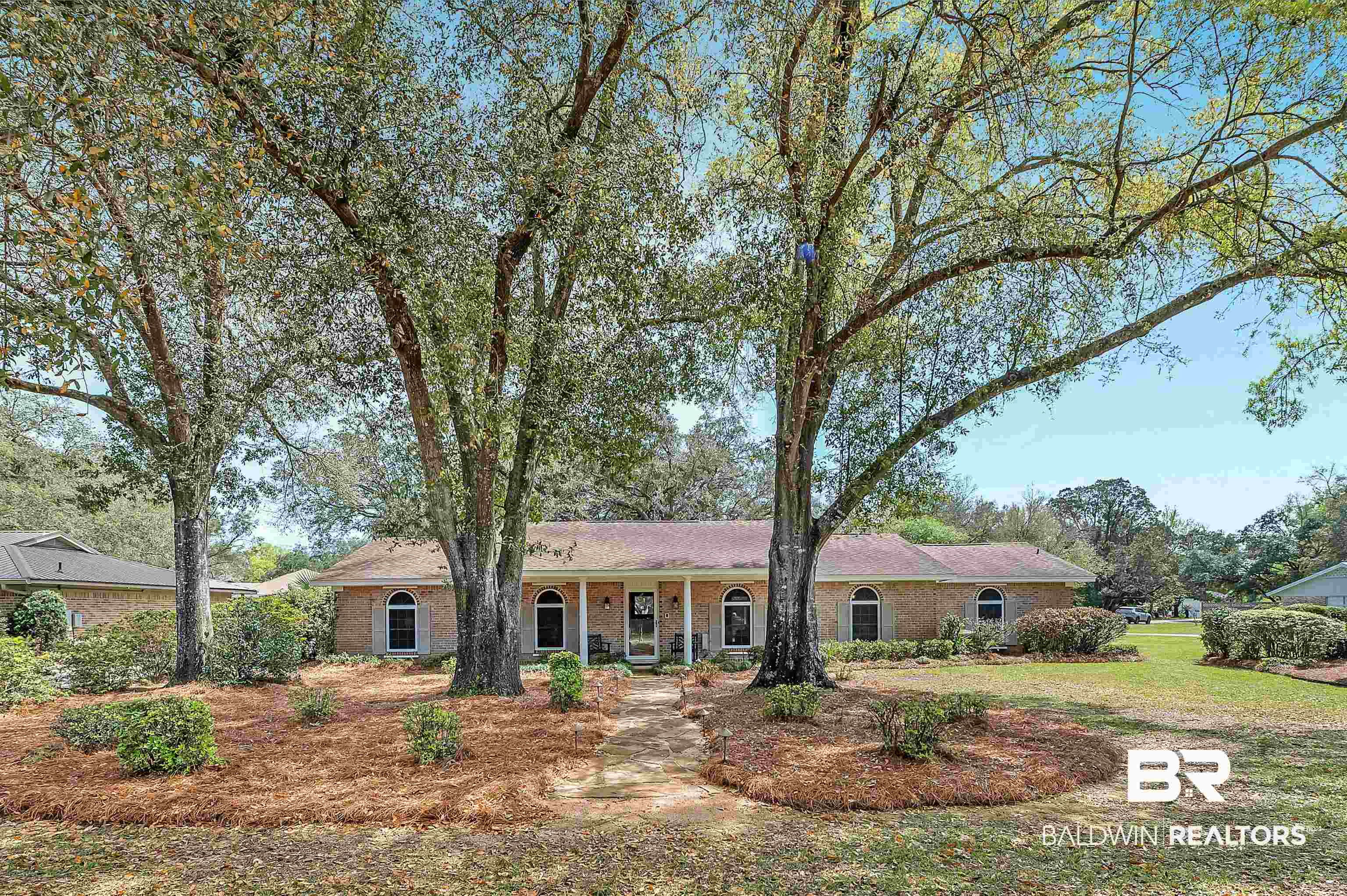 1500 Pineridge Drive