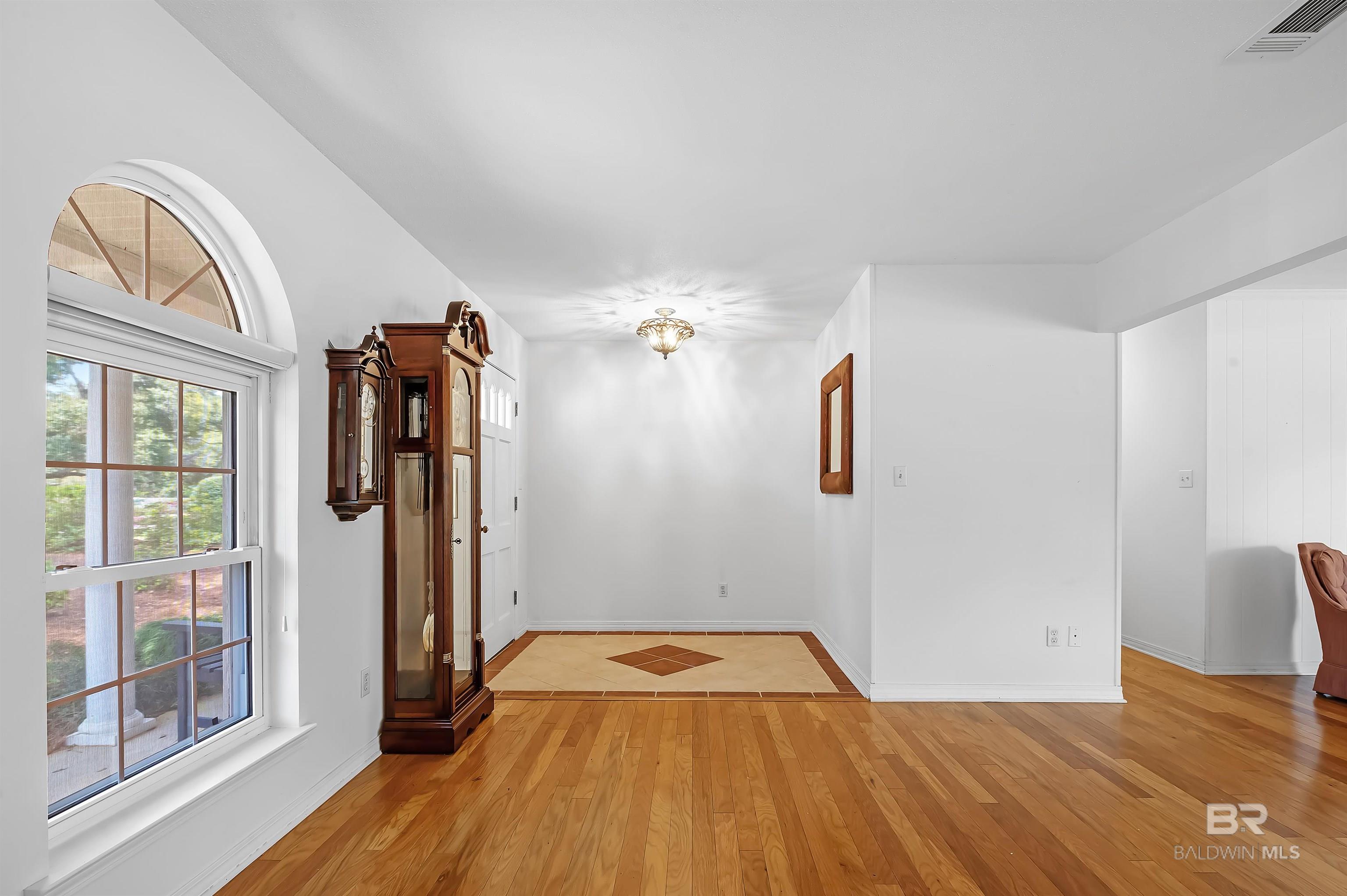 1500 Pineridge Drive