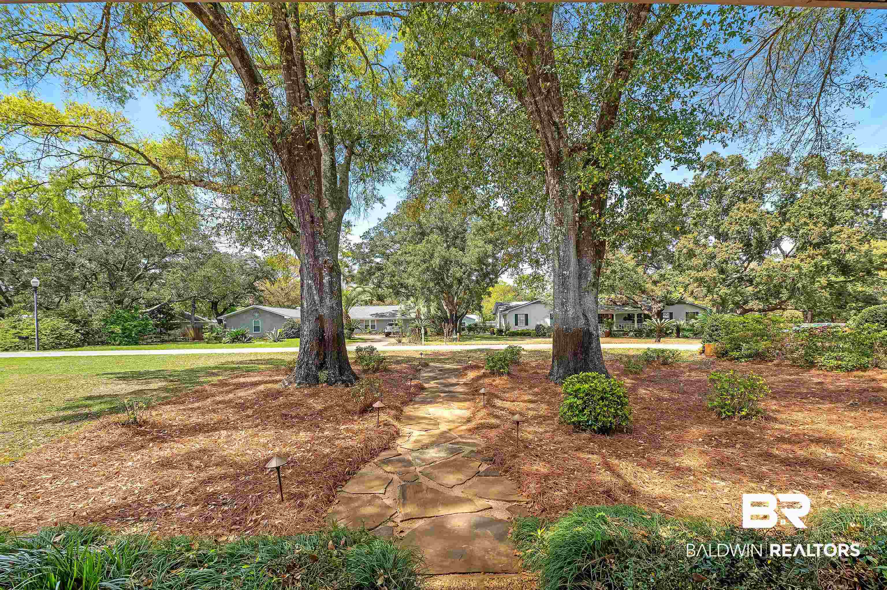 1500 Pineridge Drive