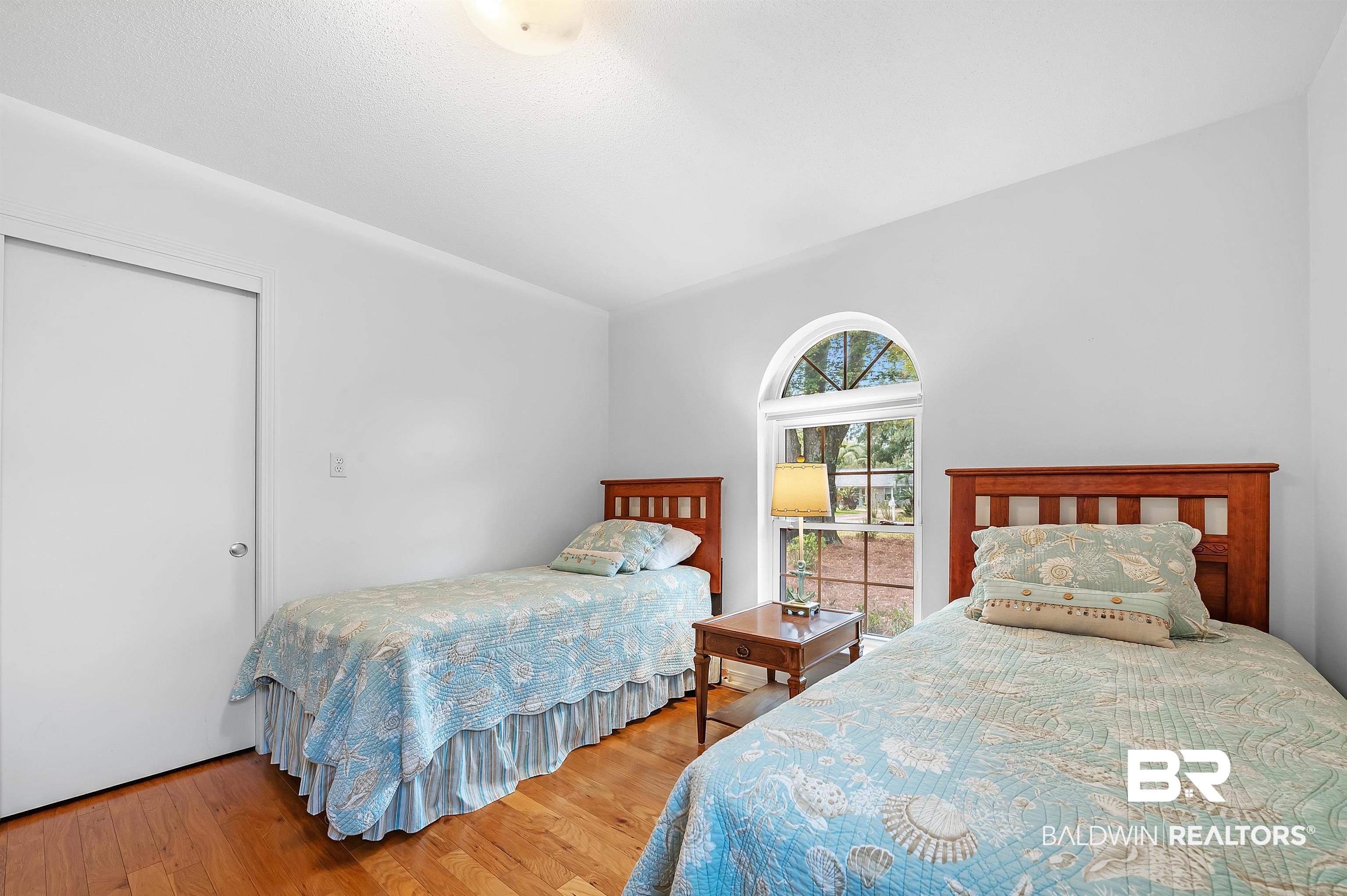 1500 Pineridge Drive