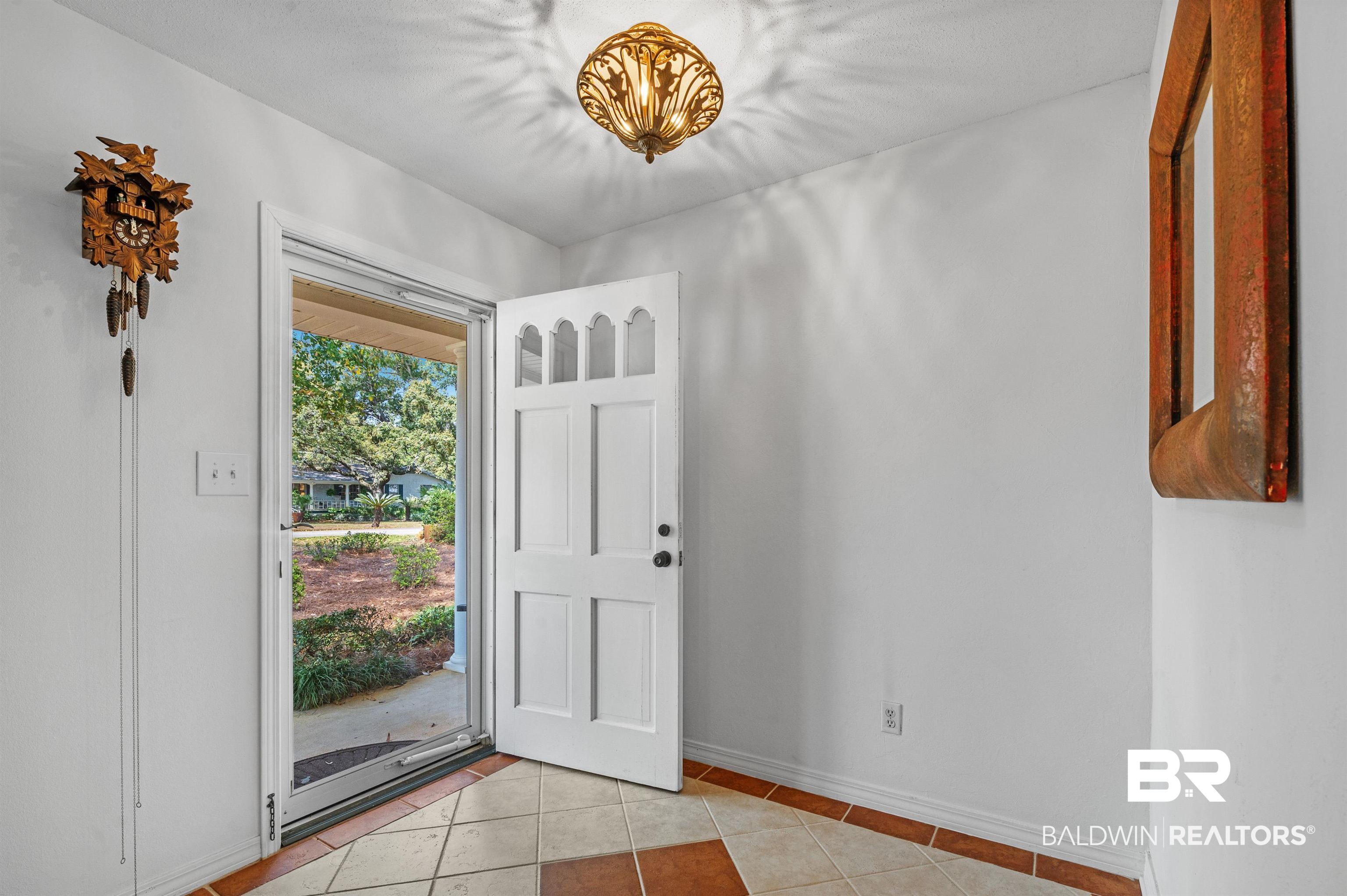 1500 Pineridge Drive