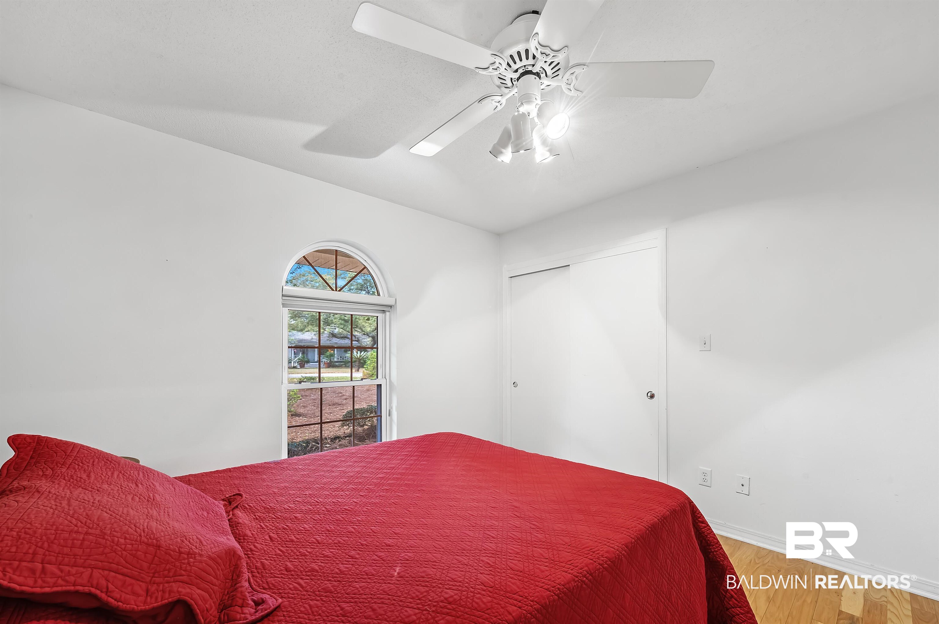 1500 Pineridge Drive
