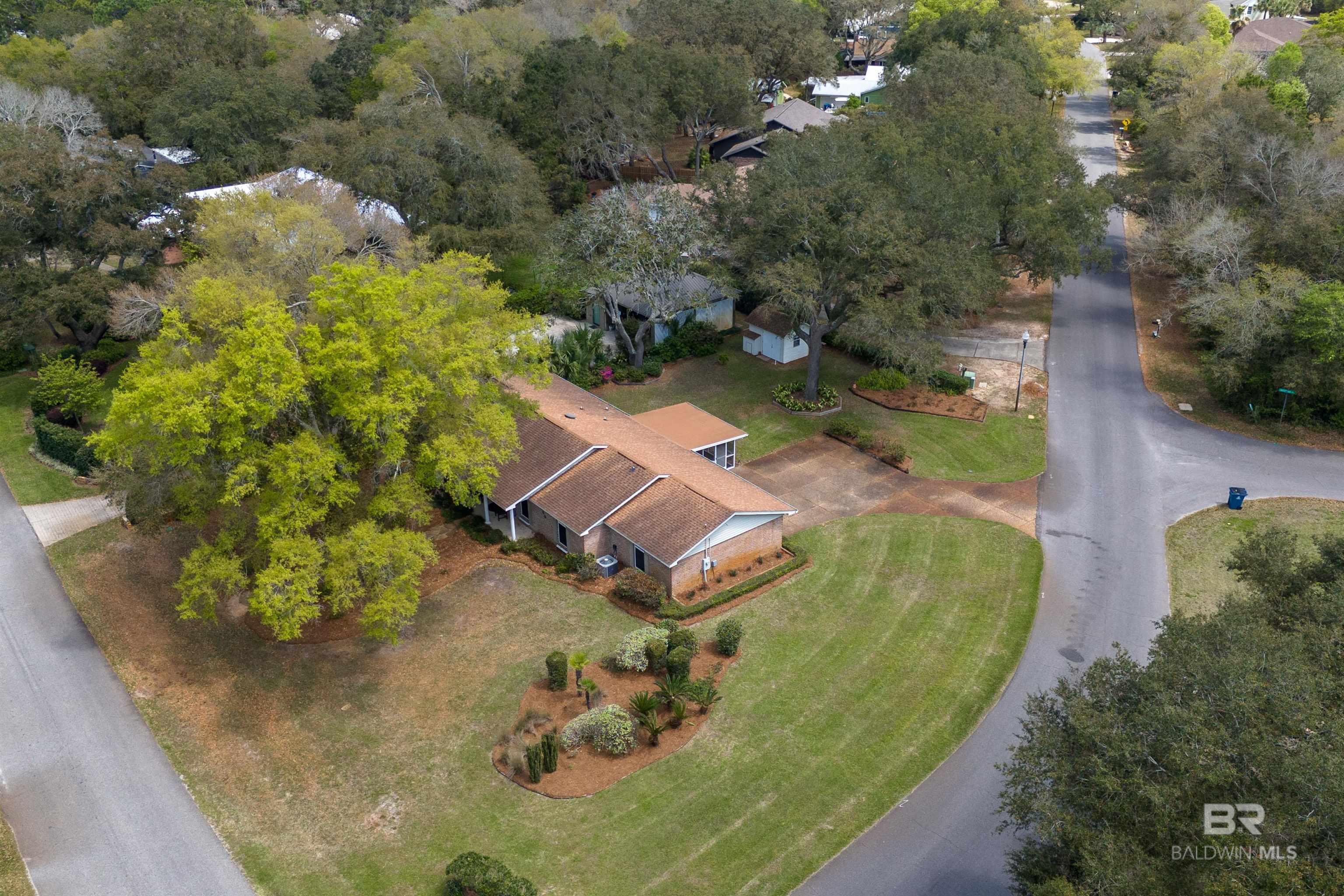 1500 Pineridge Drive
