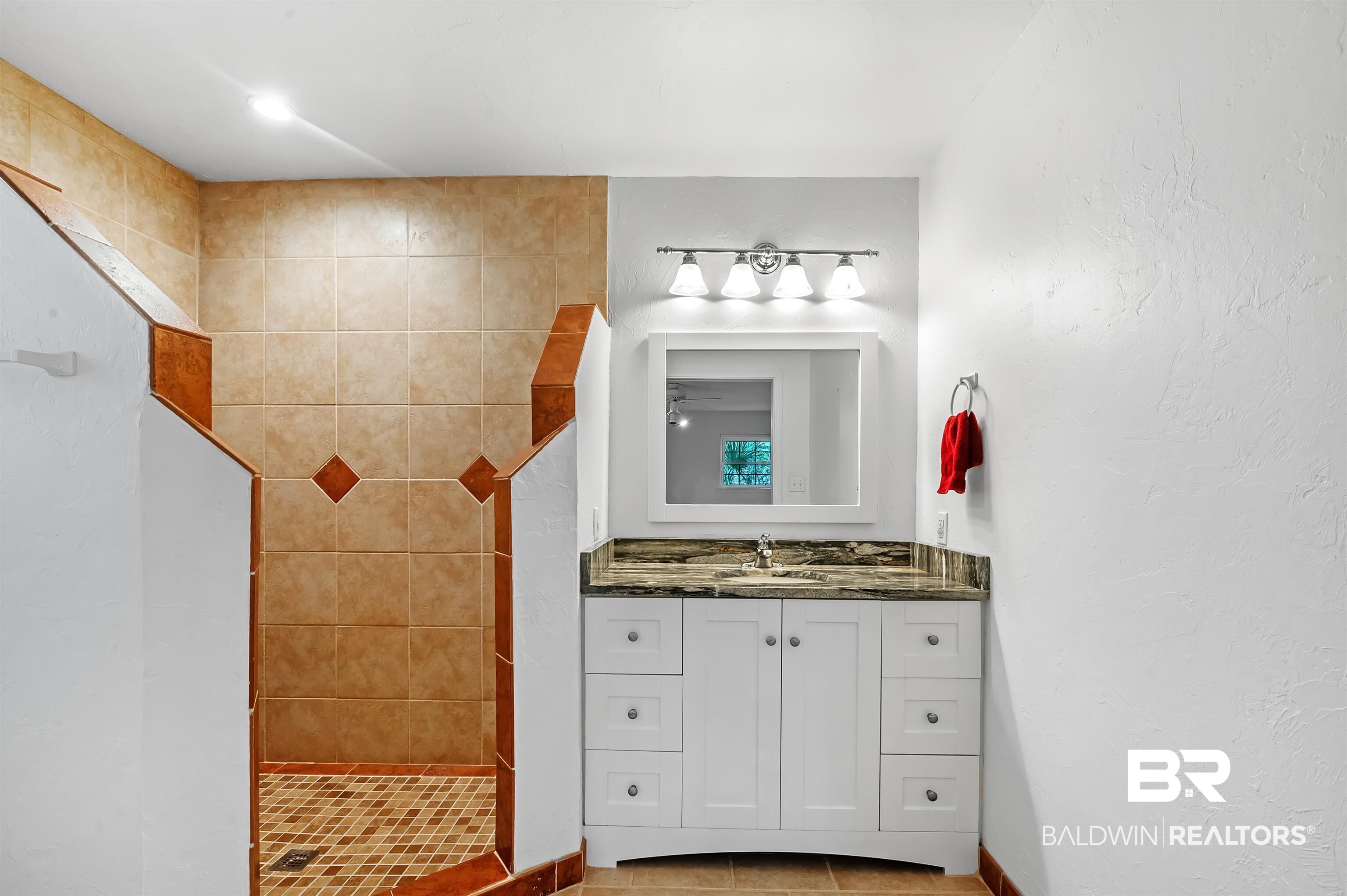 1500 Pineridge Drive
