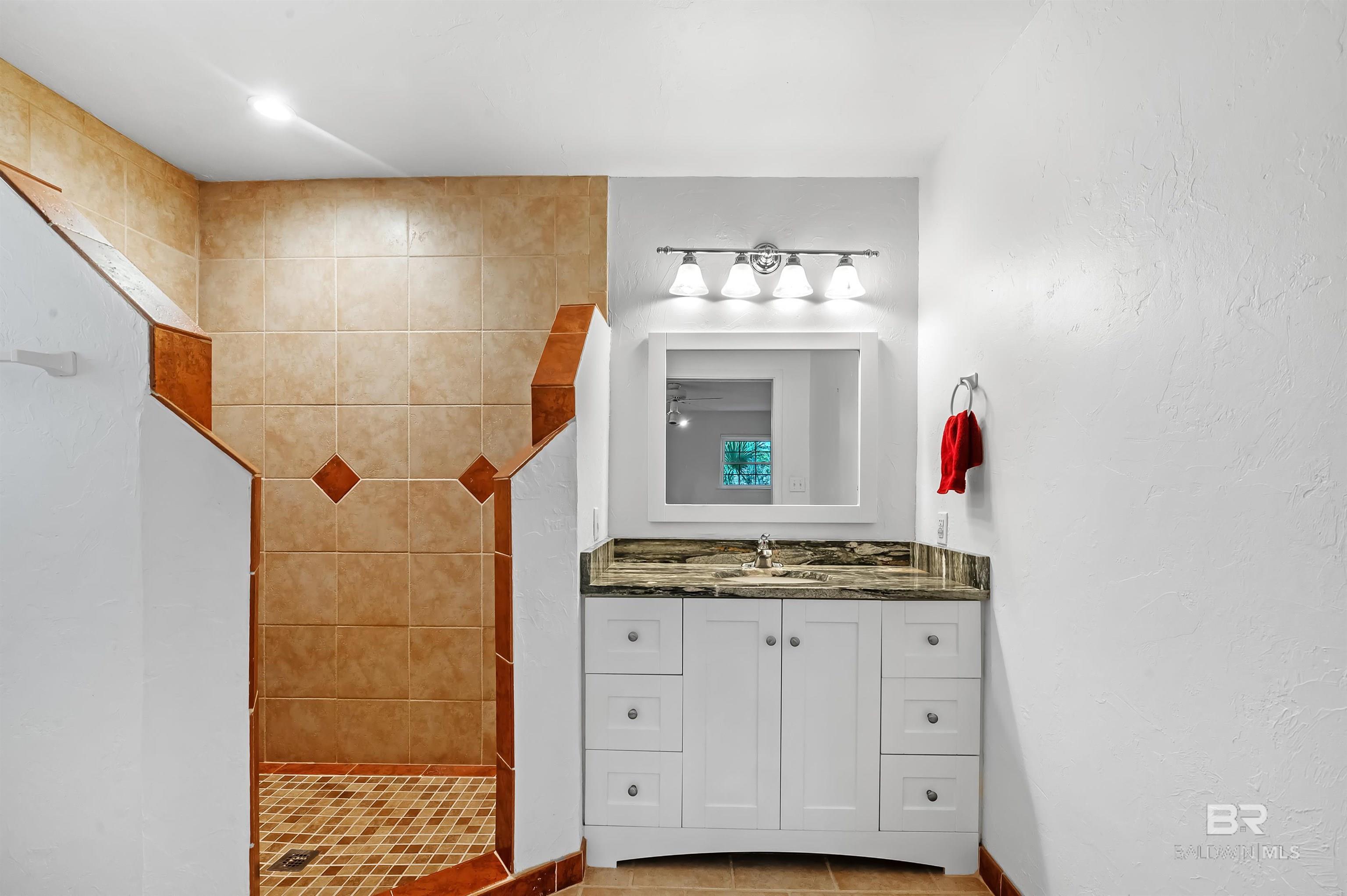 1500 Pineridge Drive