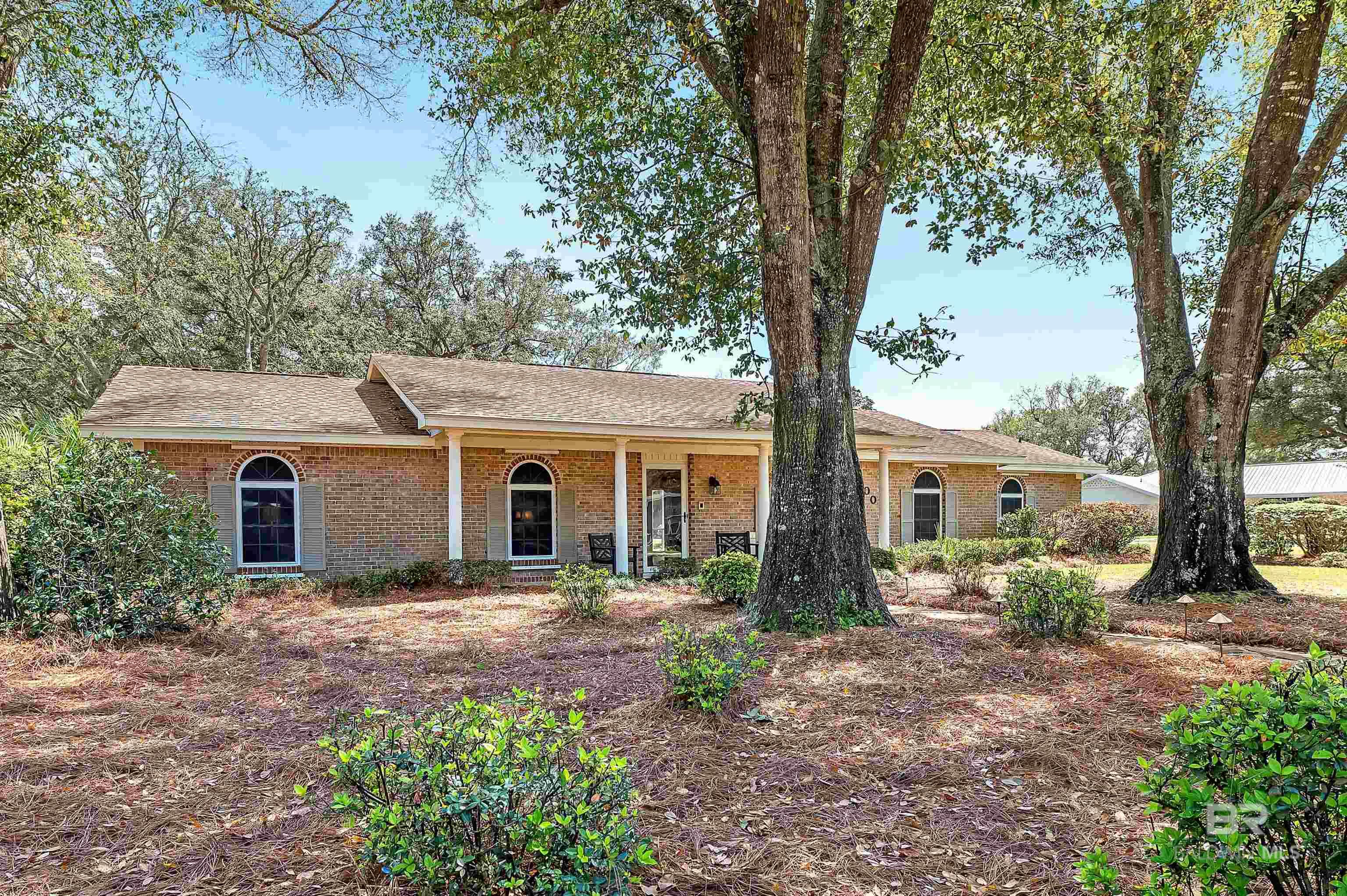 1500 Pineridge Drive